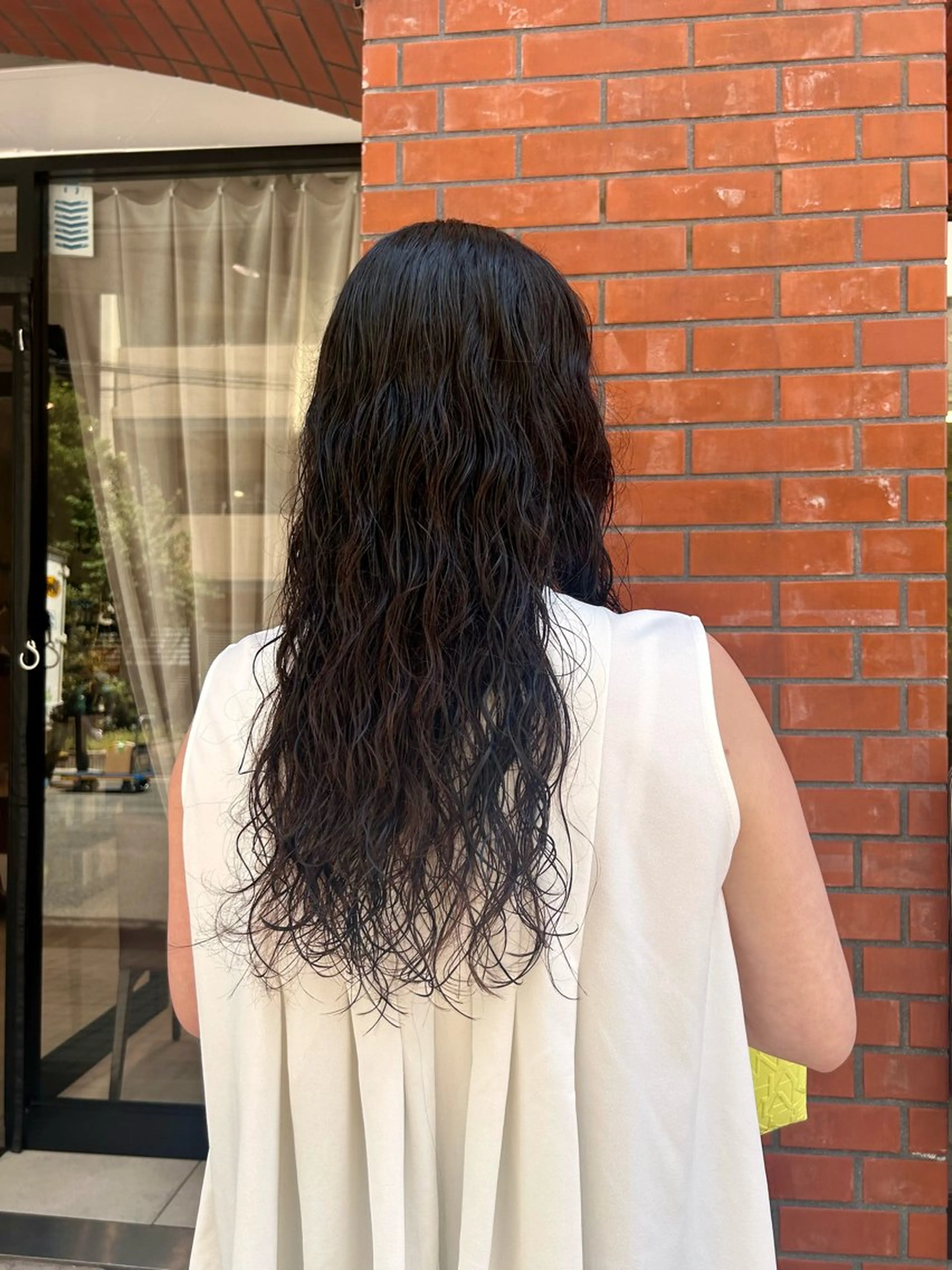 ロング パーマ ロング スパイラルパーマ カット パーマ 保坂 駿太郎のヘアスタイル