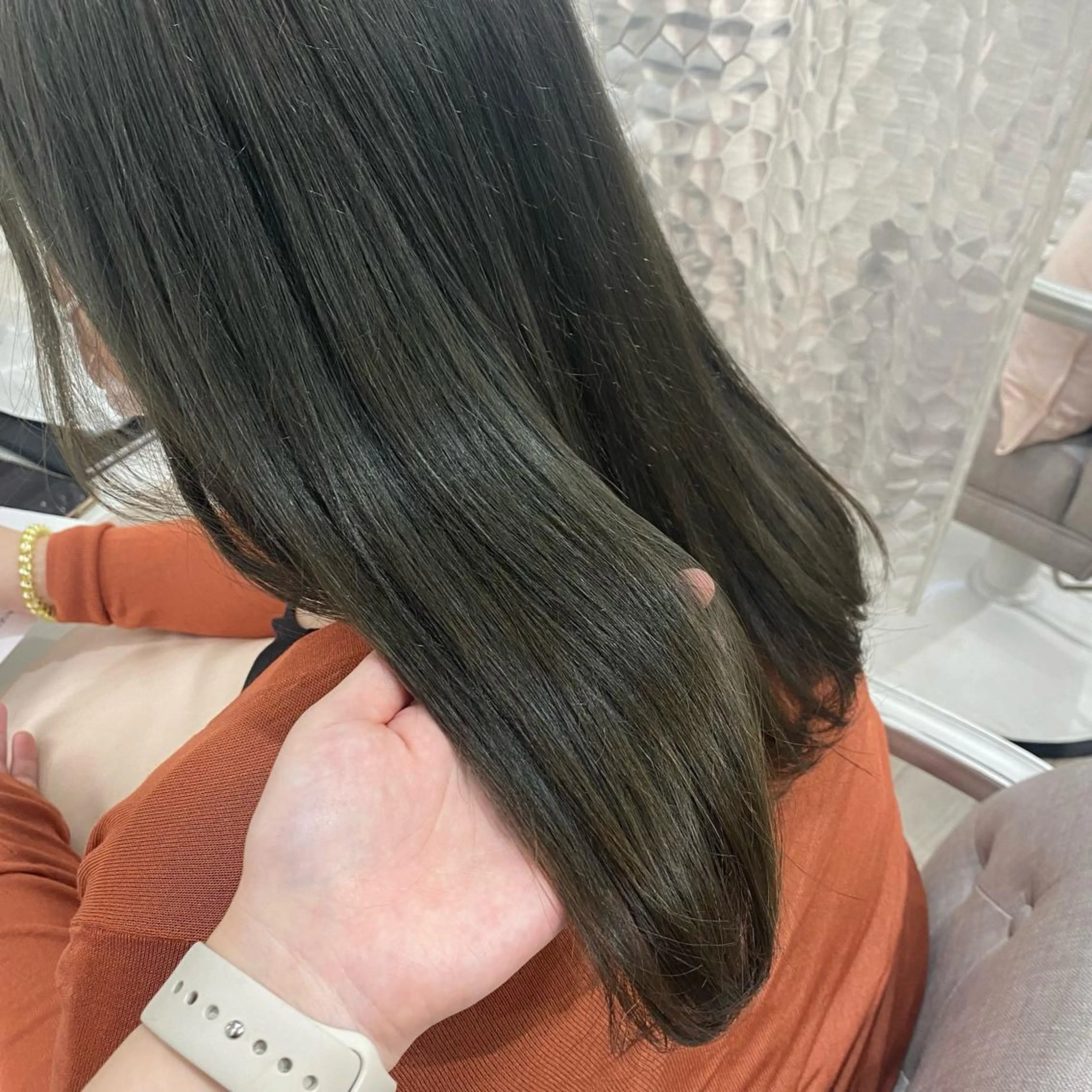 ロング カラー otoha✳︎ くすみカラーのヘアスタイル