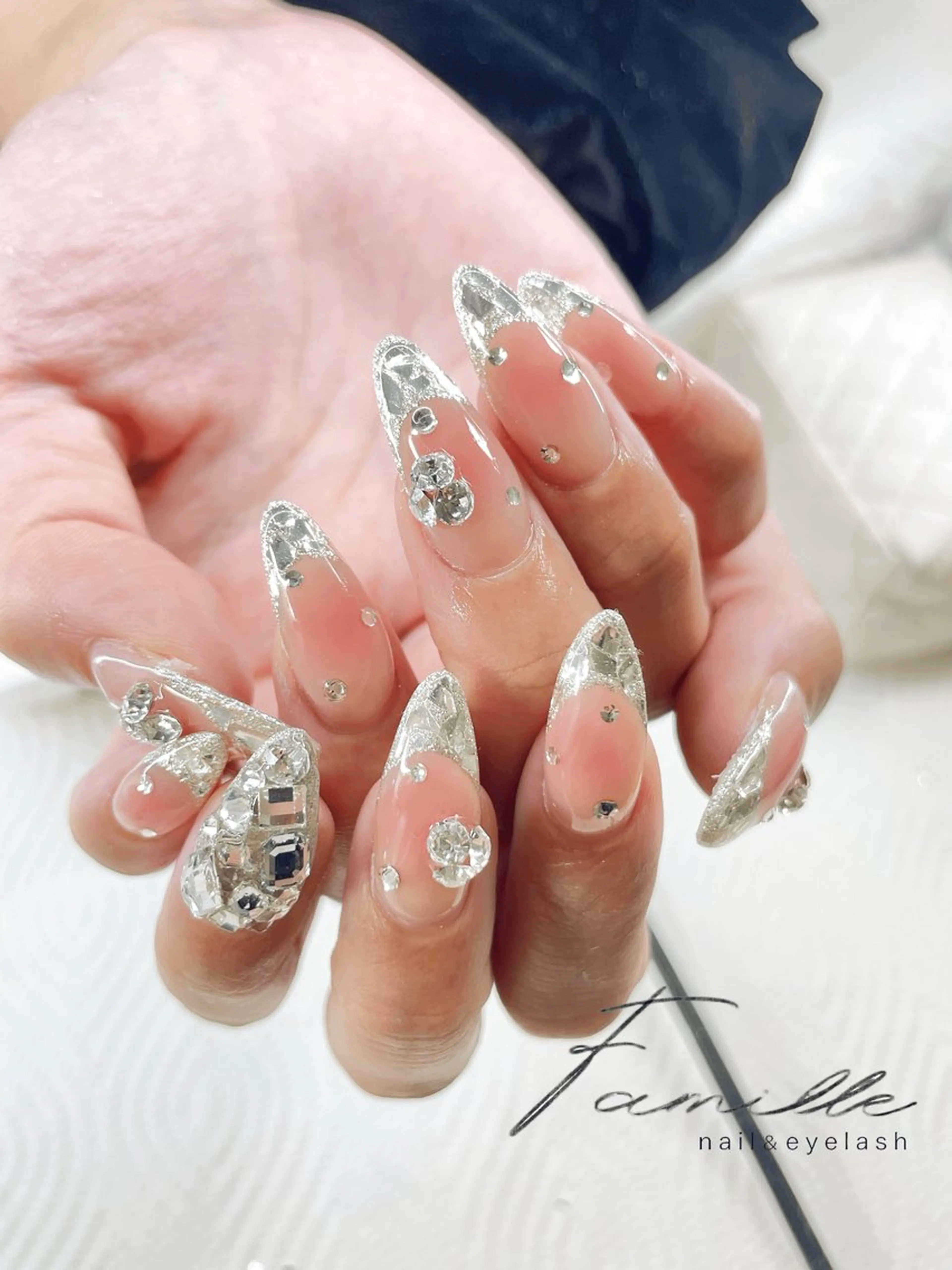 ミディアム Tanaka Nailistのネイルデザイン