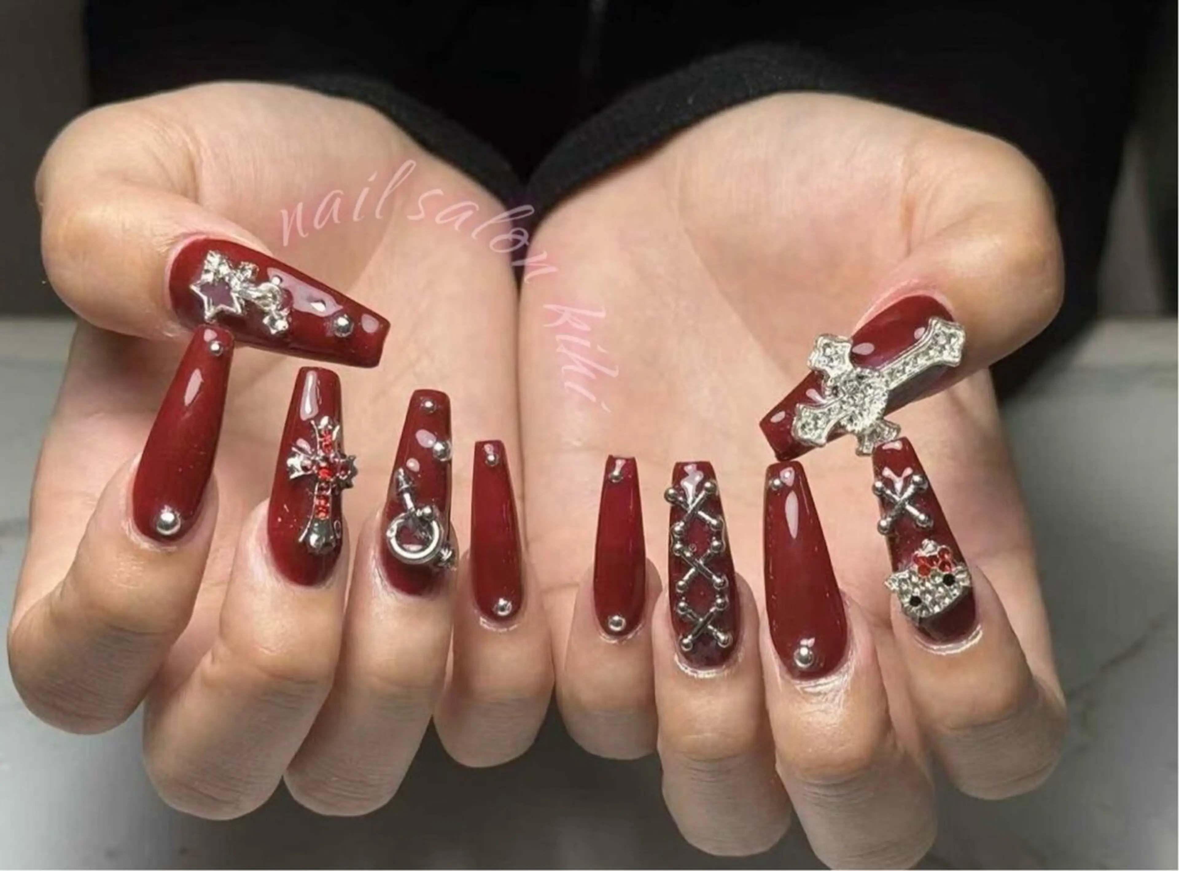 ネイル アートネイル ジェルネイル キラキラネイル 韓国ネイル スカルプネイル ハンドネイル 清水 ユナのネイルデザイン