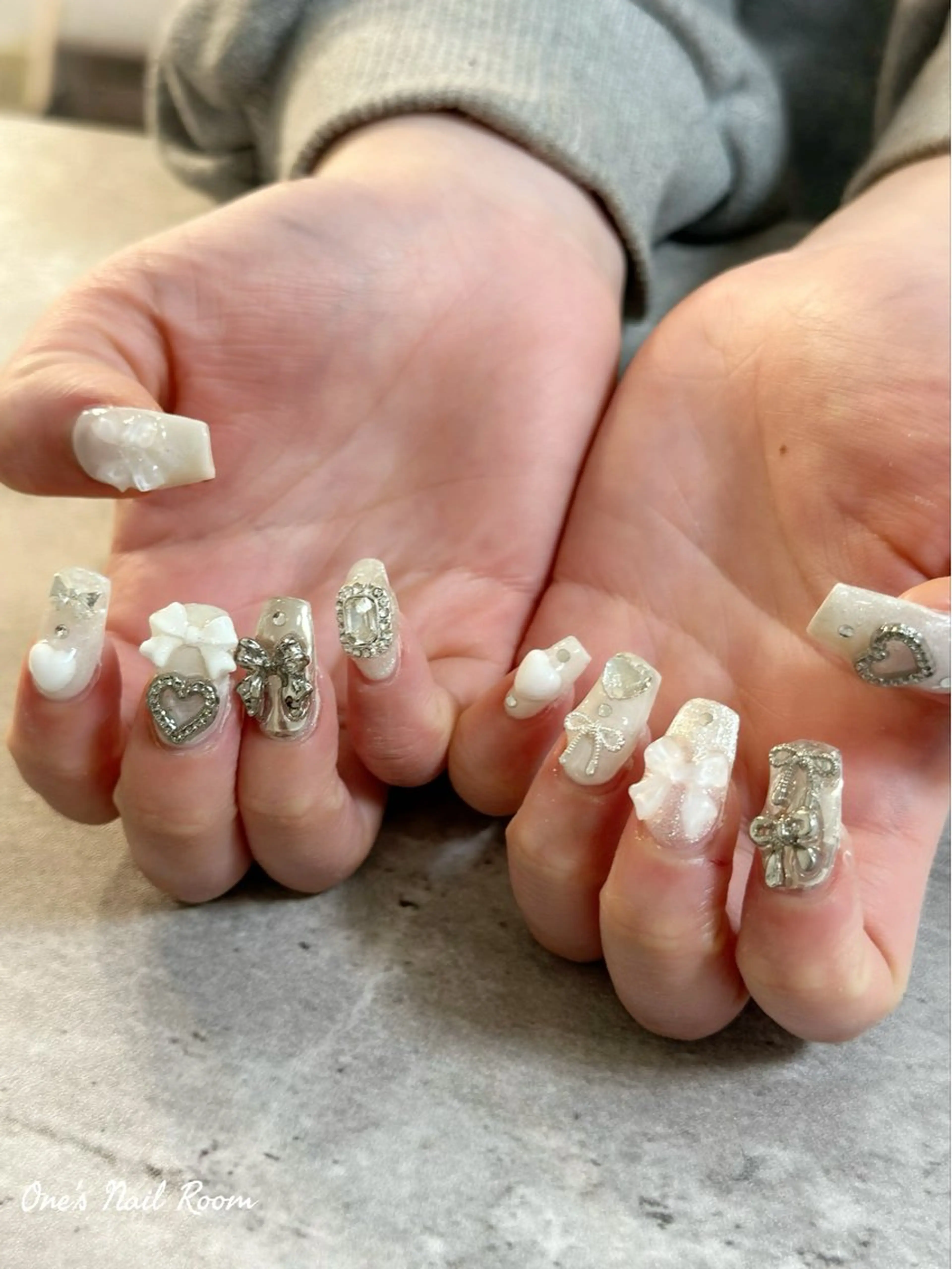 ネイル ハンドネイル One's Nail Roomのネイルデザイン
