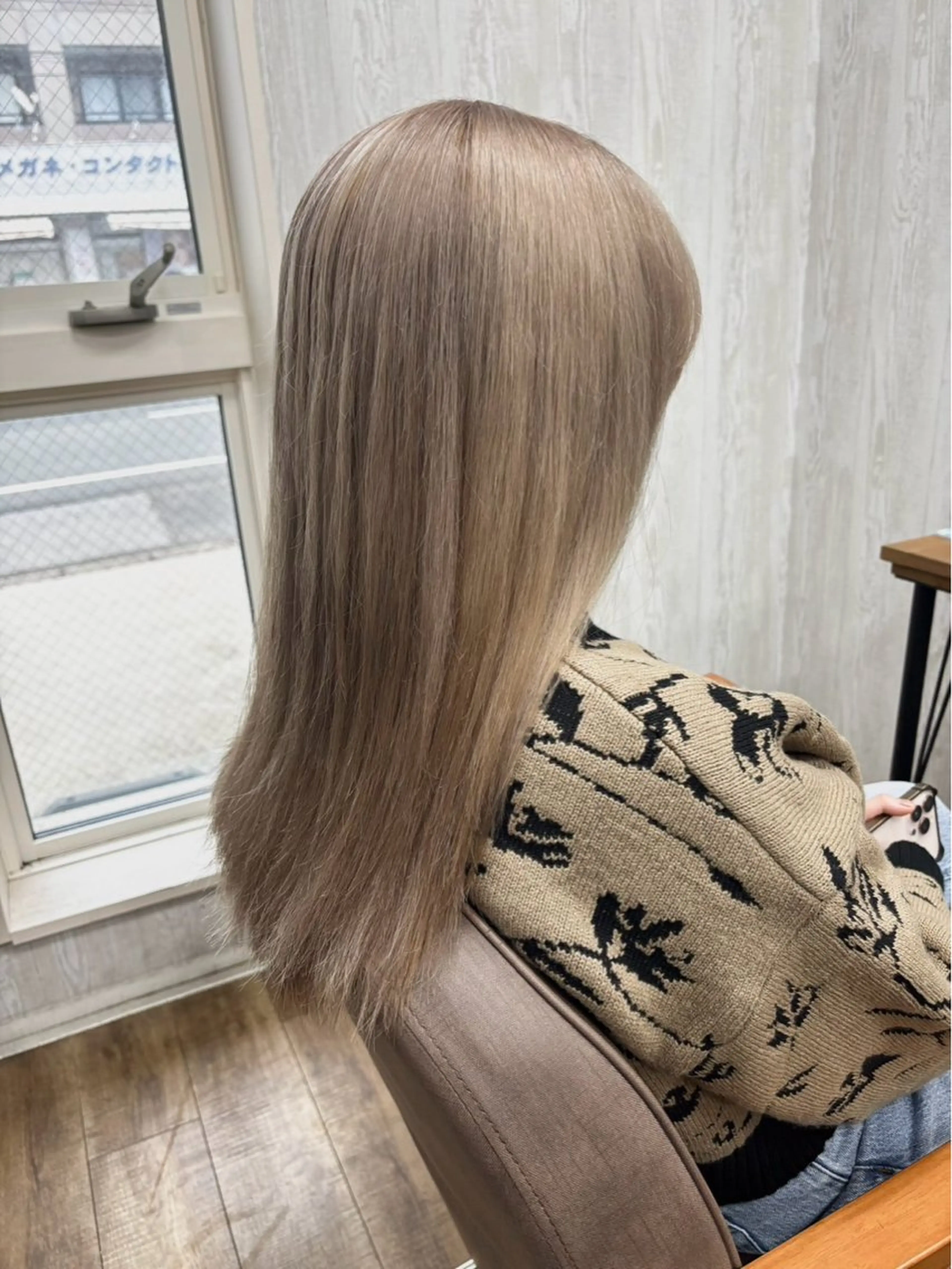 セミロング カラー TELAHAIR ﾓﾃﾞﾙ募集TOMOのヘアスタイル