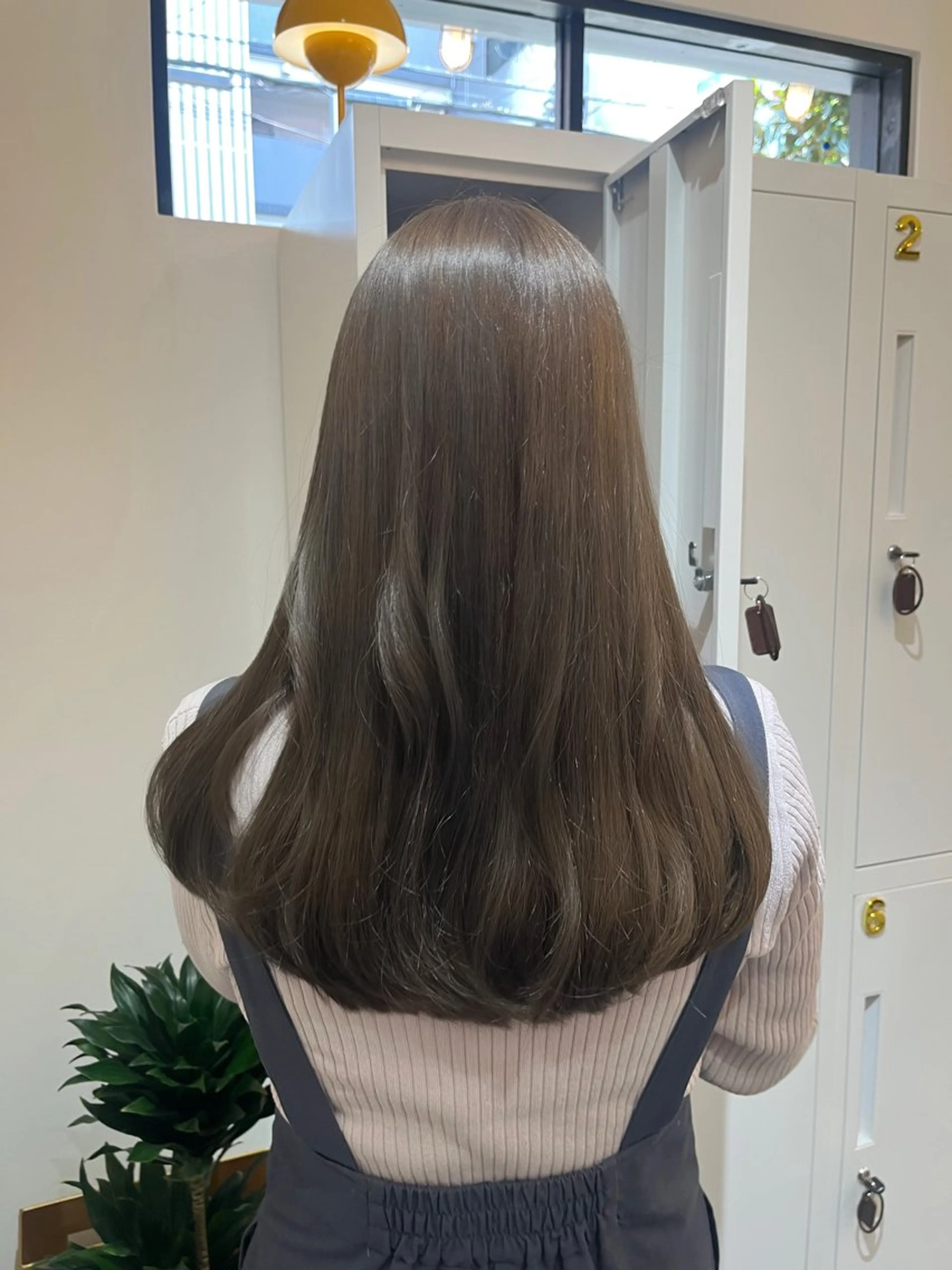 ロング カット ヘアカラー 透明感カラー♡ 岡部瑠里のヘアスタイル