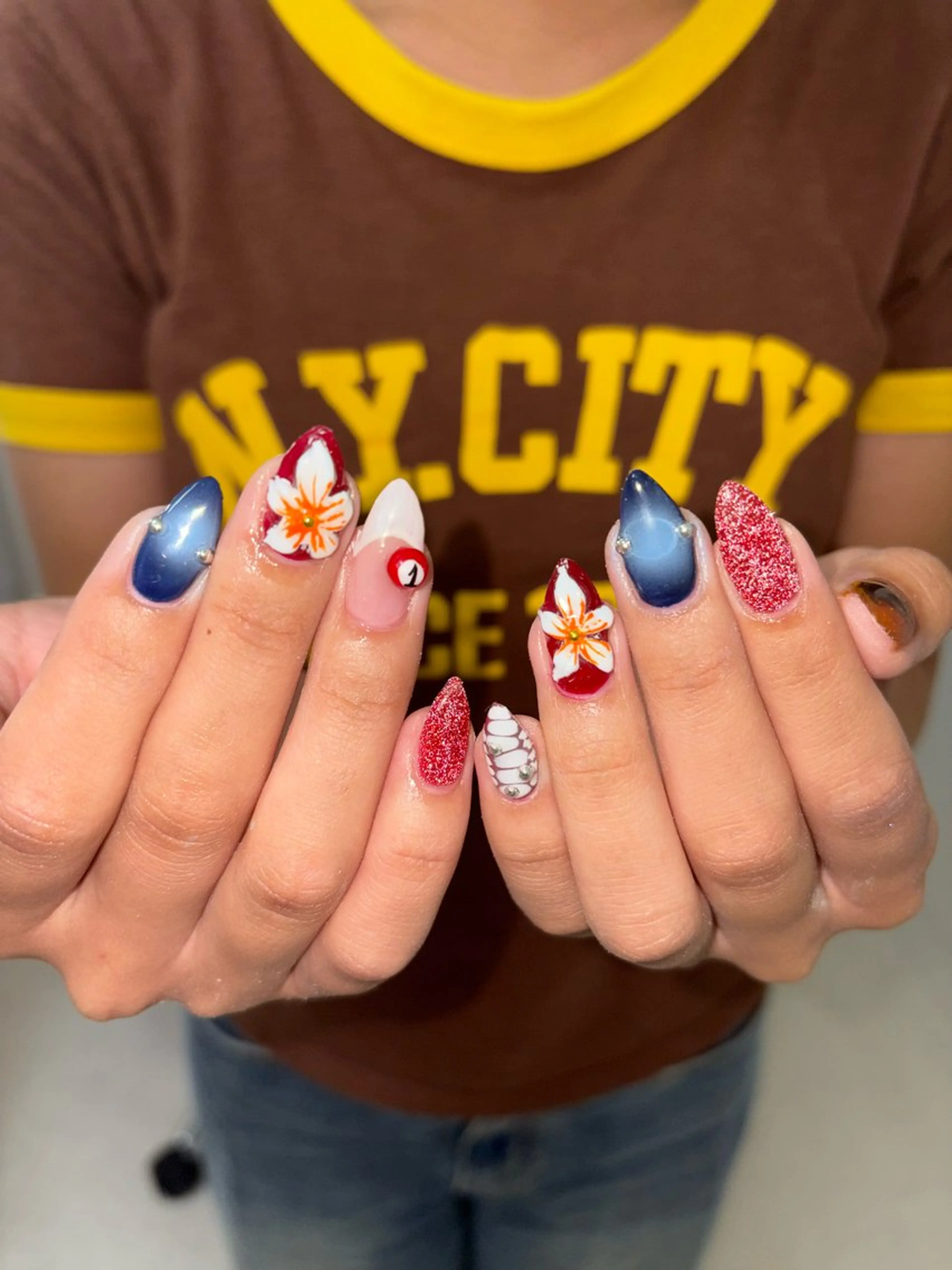 ネイル ハンドネイル yuria 🎀海外ネイル🌺のネイルデザイン