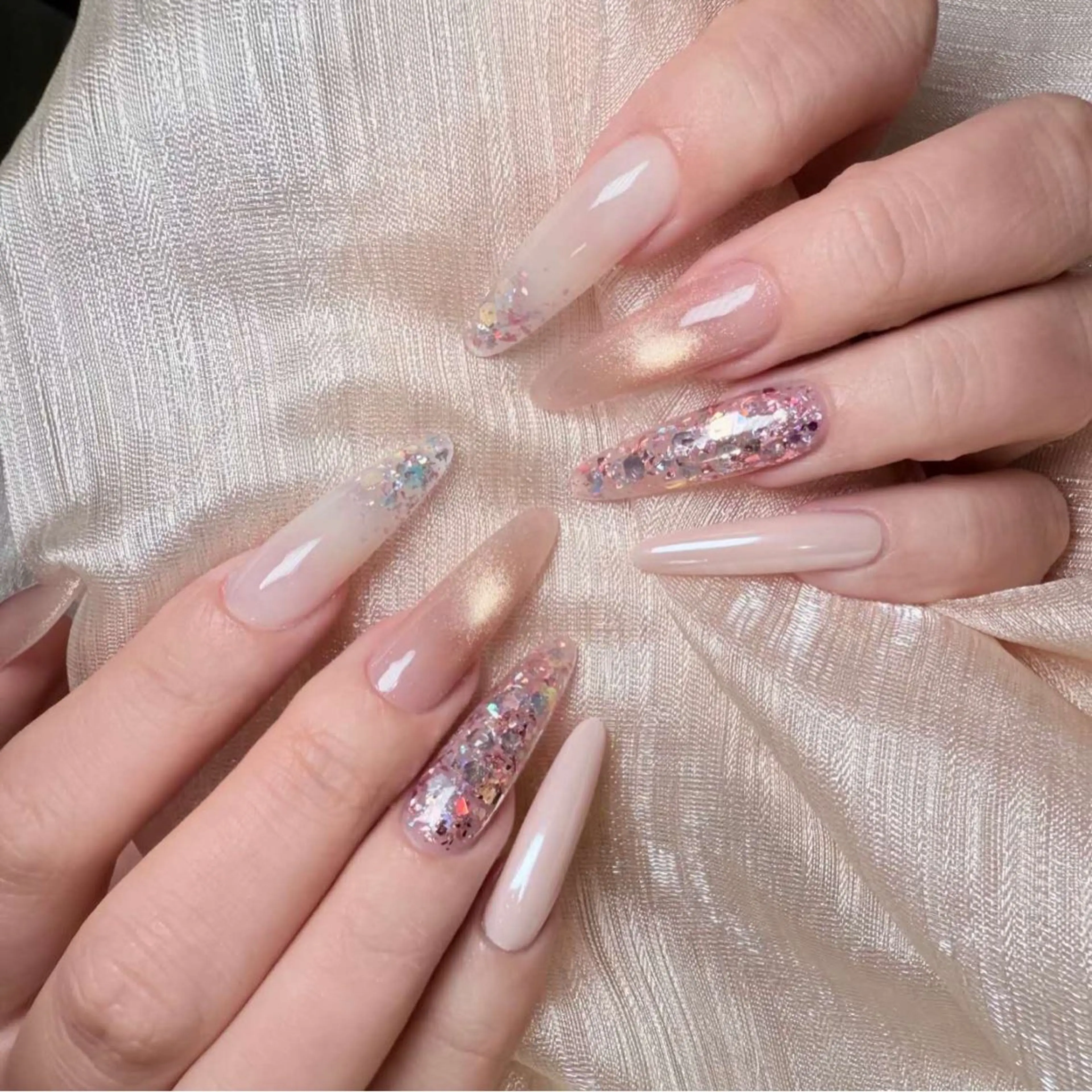 ネイル 小島 阿佑美のネイルデザイン