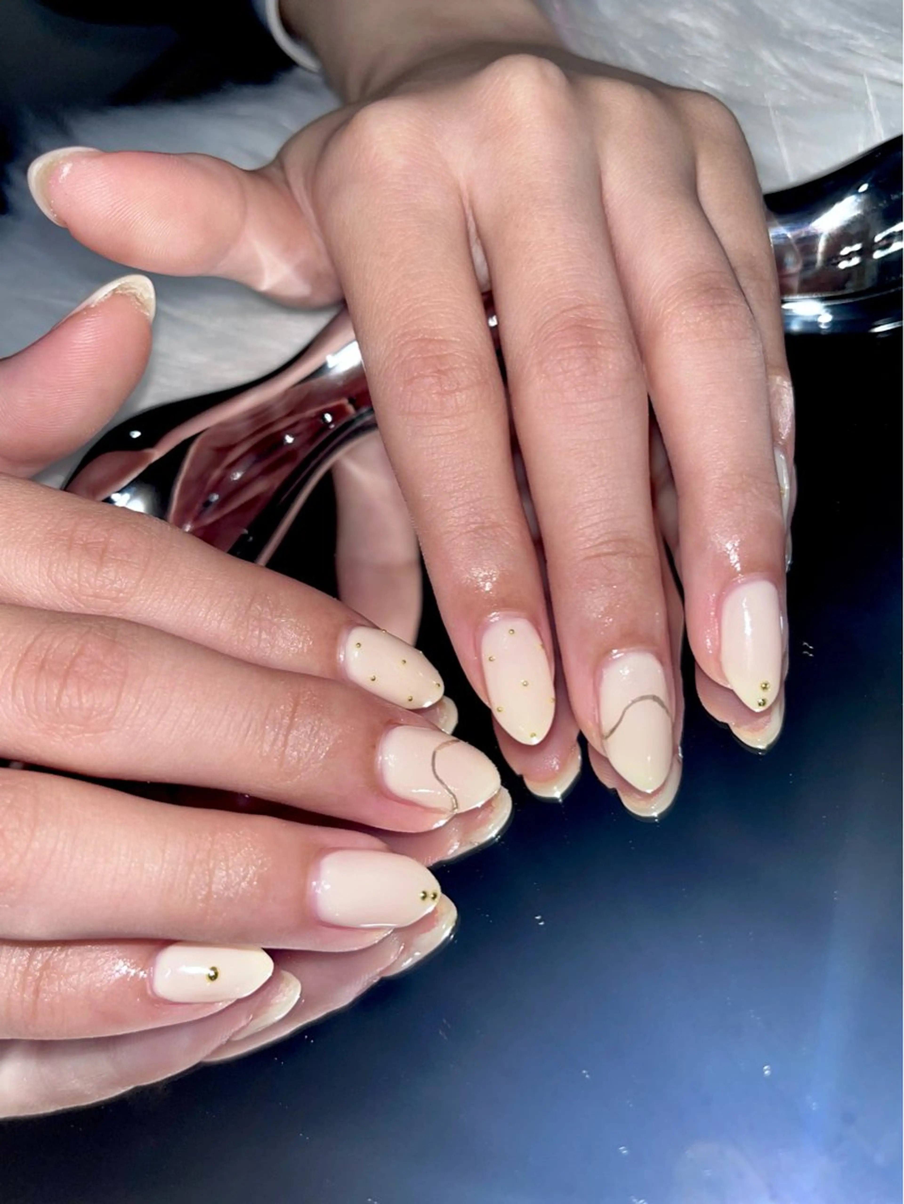 ネイル ゴールド 持ち込み ニュアンスネイル シンプルネイル 春ネイル ハンドネイル Dreamin' NAOのネイルデザイン