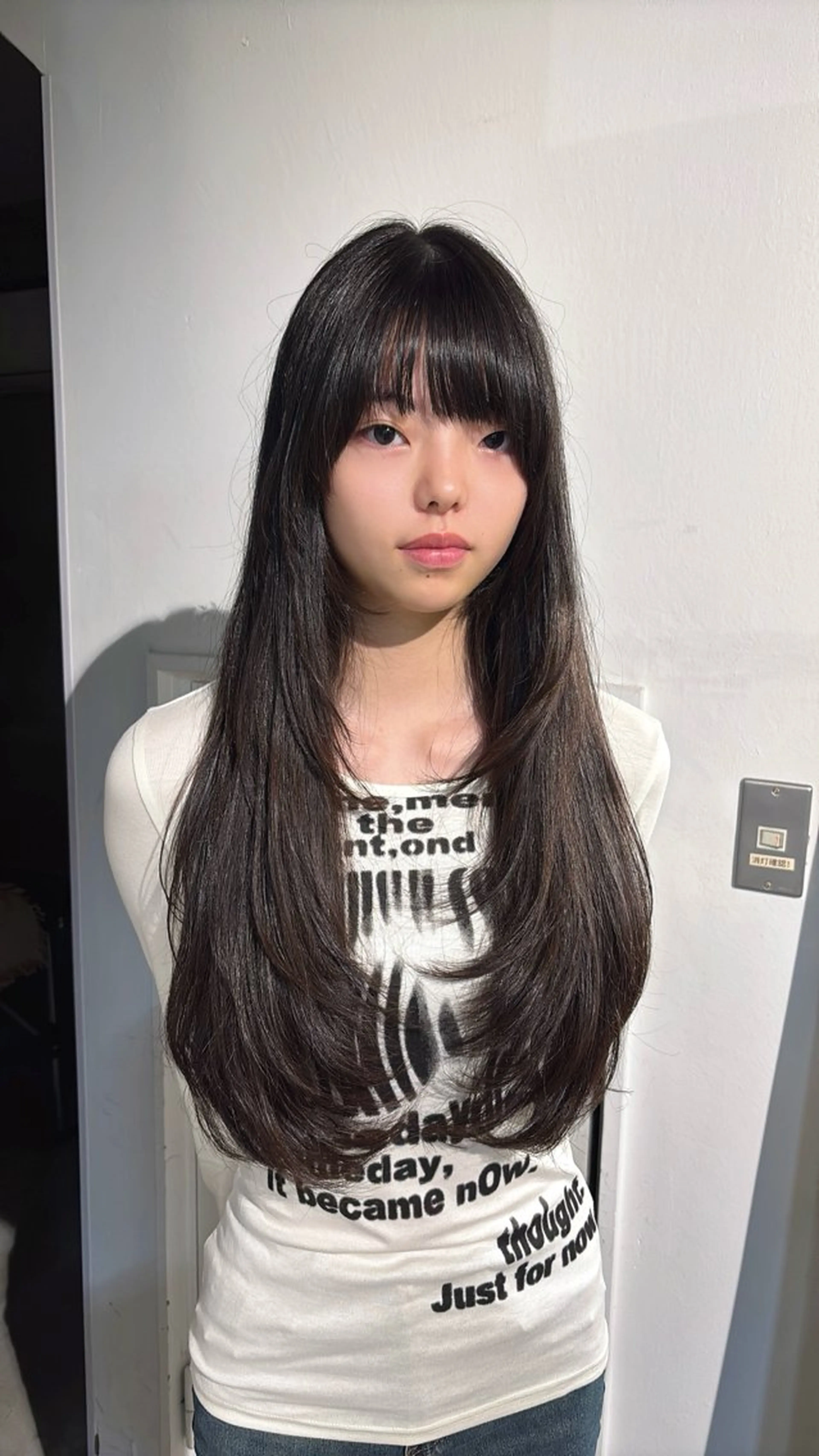 ロング レイヤーカット 日比野 紅杏のヘアスタイル