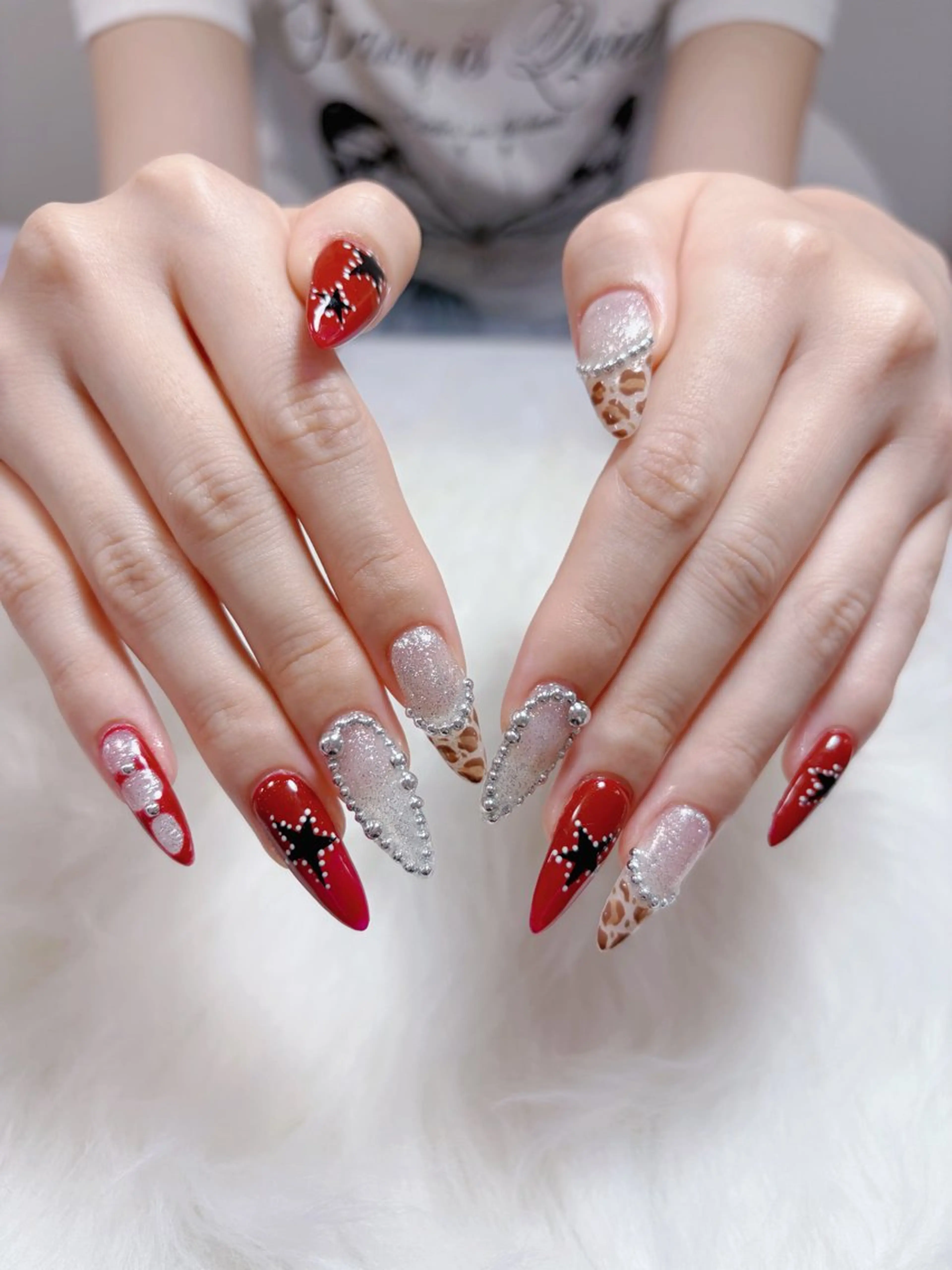 ネイル フラワーネイル 韓国ネイル 持ち込み 春ネイル ワンホンネイル ハンドネイル Huyn Nail Shinjyukuのネイルデザイン