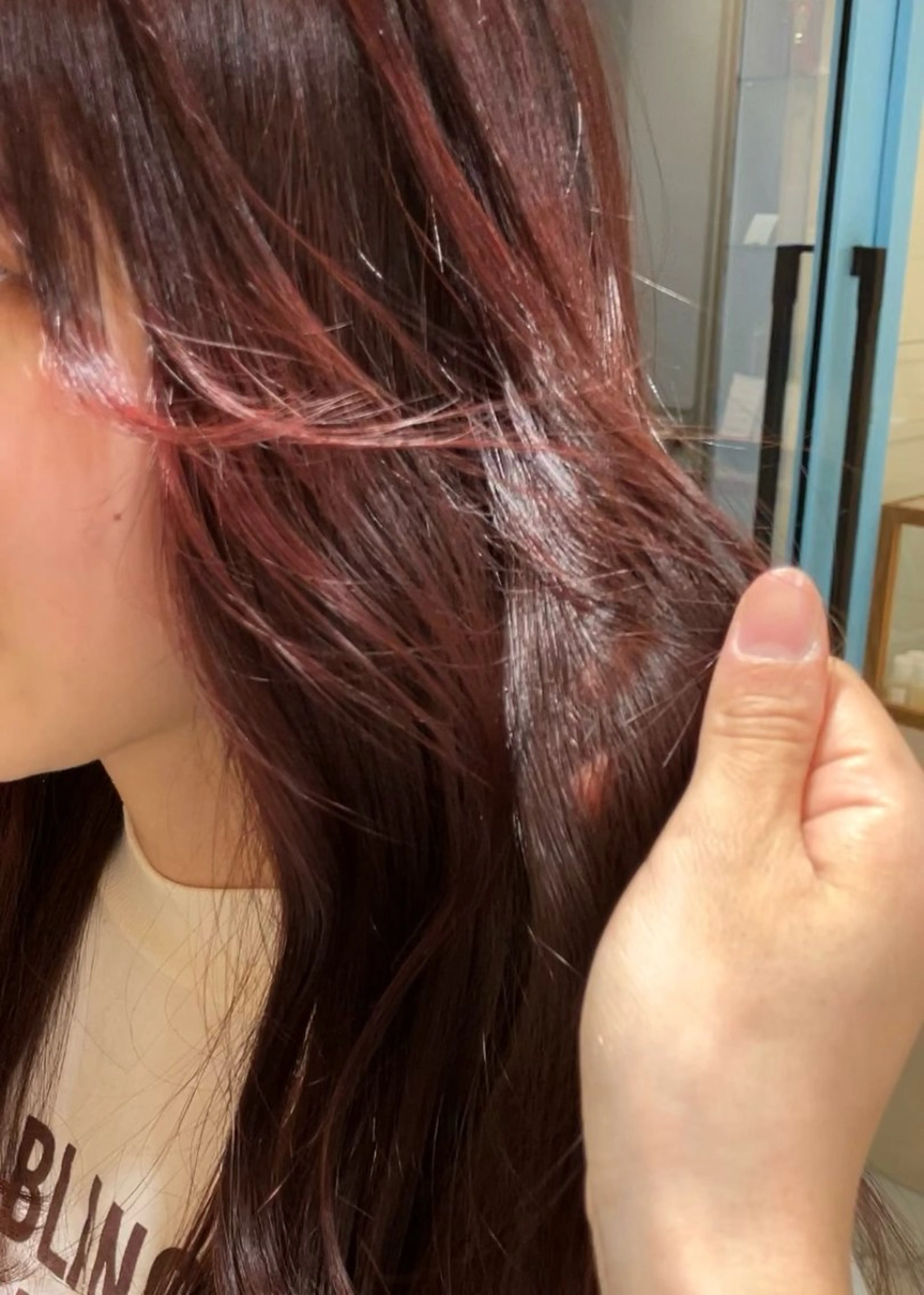 セミロング カラー ヘアアレンジ ヘアカラー 久野 紗愛のヘアスタイル