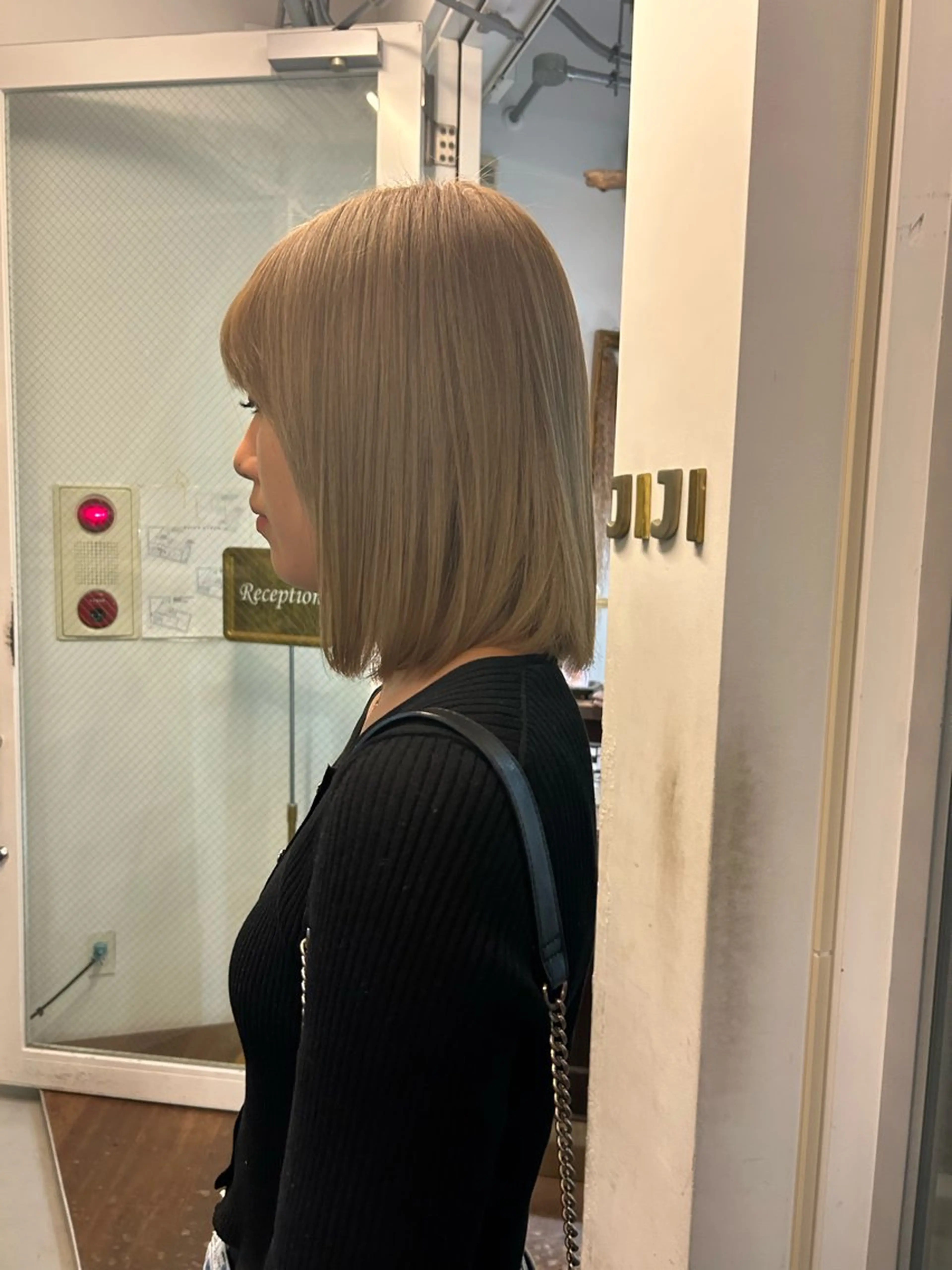 カラー ベージュカラー ホワイトベージュ jiji所属・青木 真生のヘアスタイル