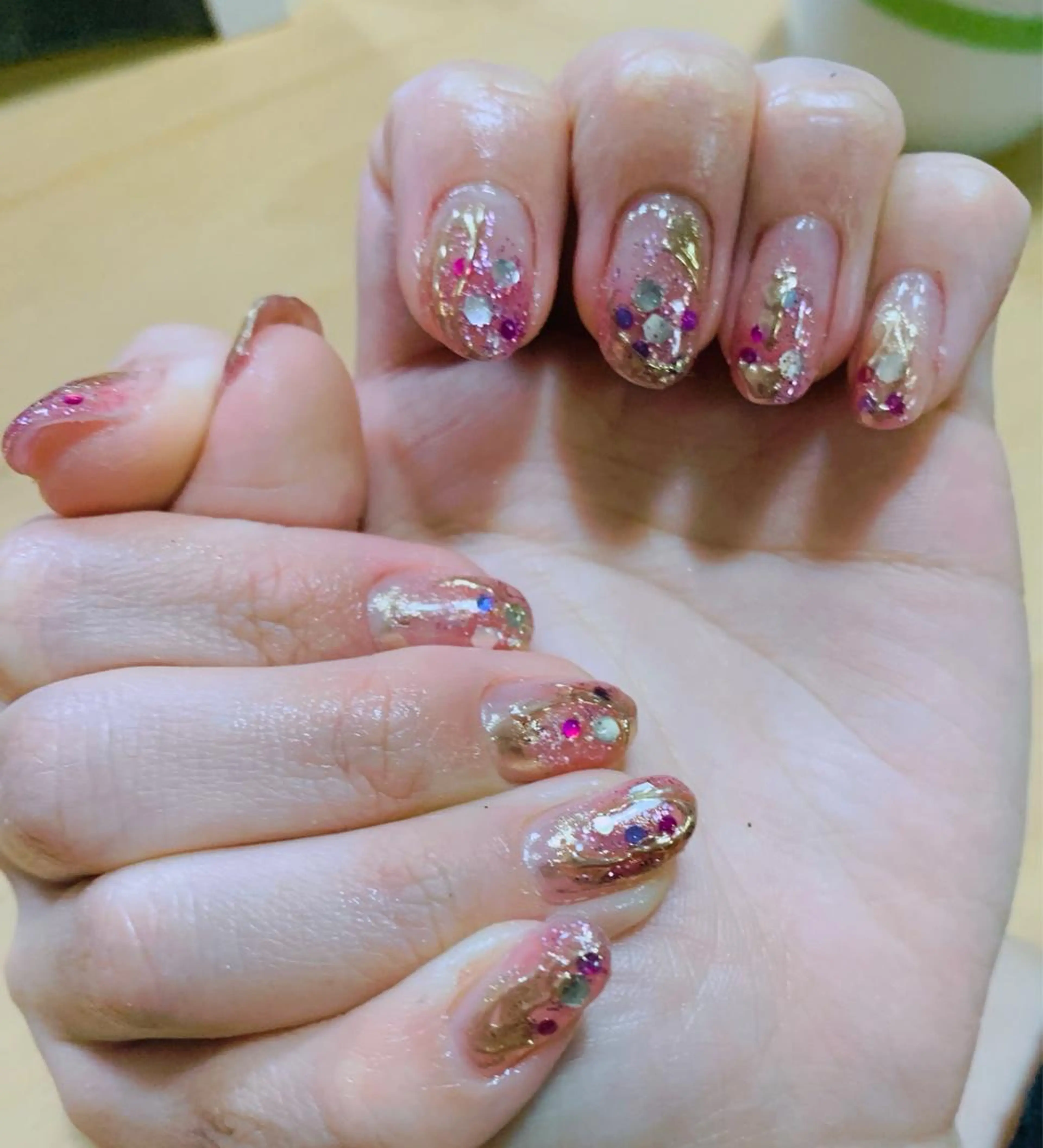 ネイル 成人式 持ち込み 池崎 美穂のネイルデザイン