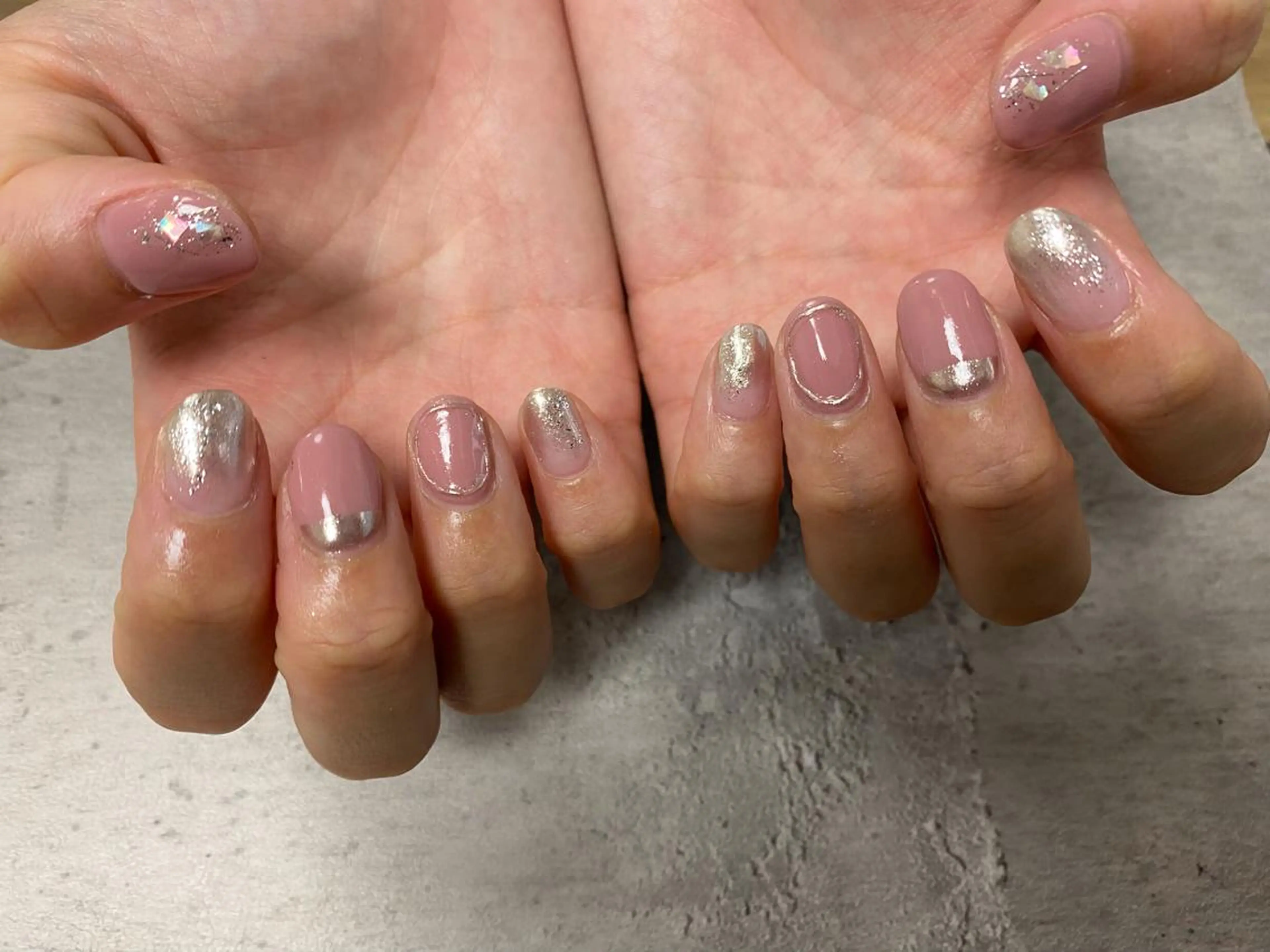 ネイル mogunail &blowのネイルデザイン