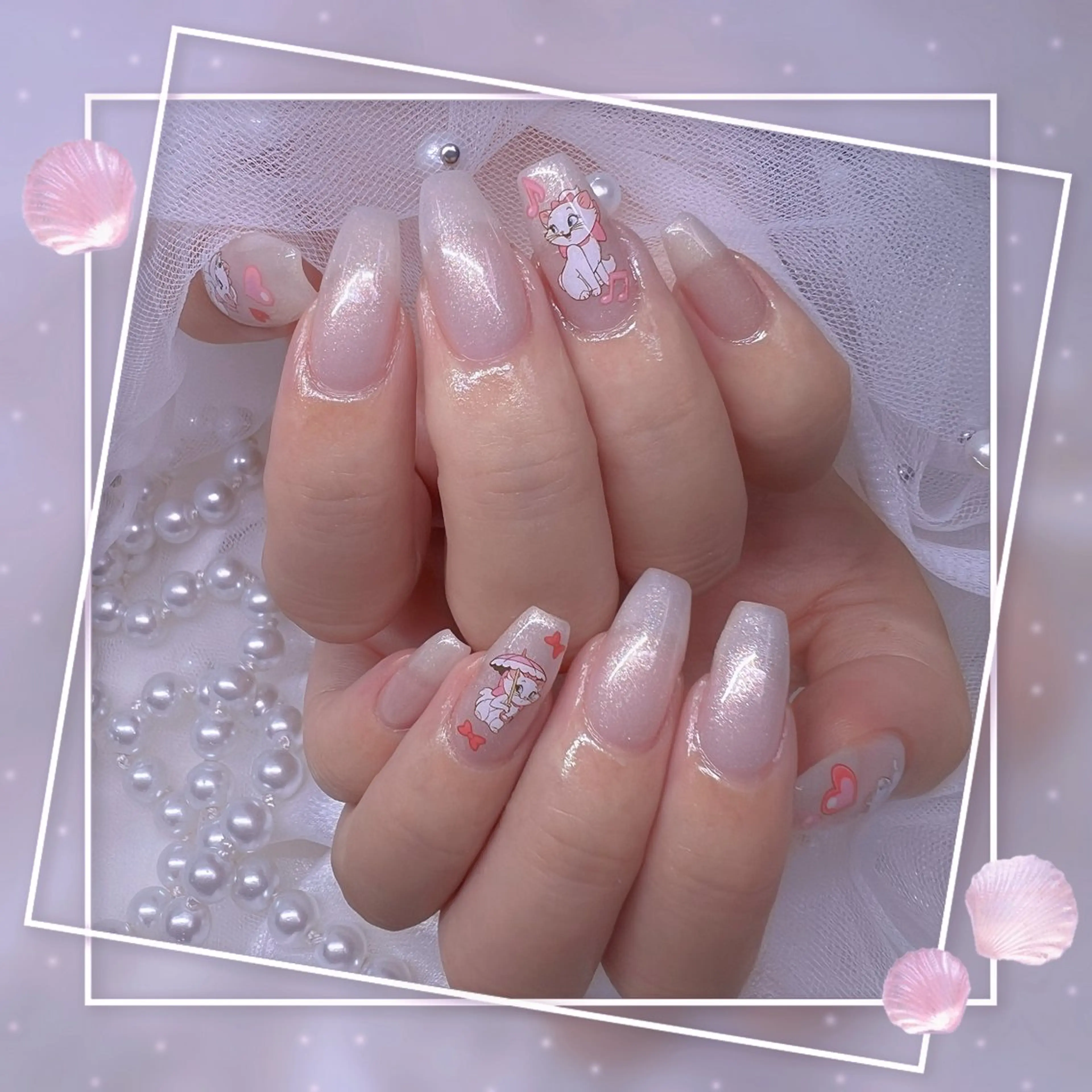 ネイル チークネイル フレンチネイル グラデーション マグネットネイル マグネットフレンチ Chill Nailsalonのネイルデザイン