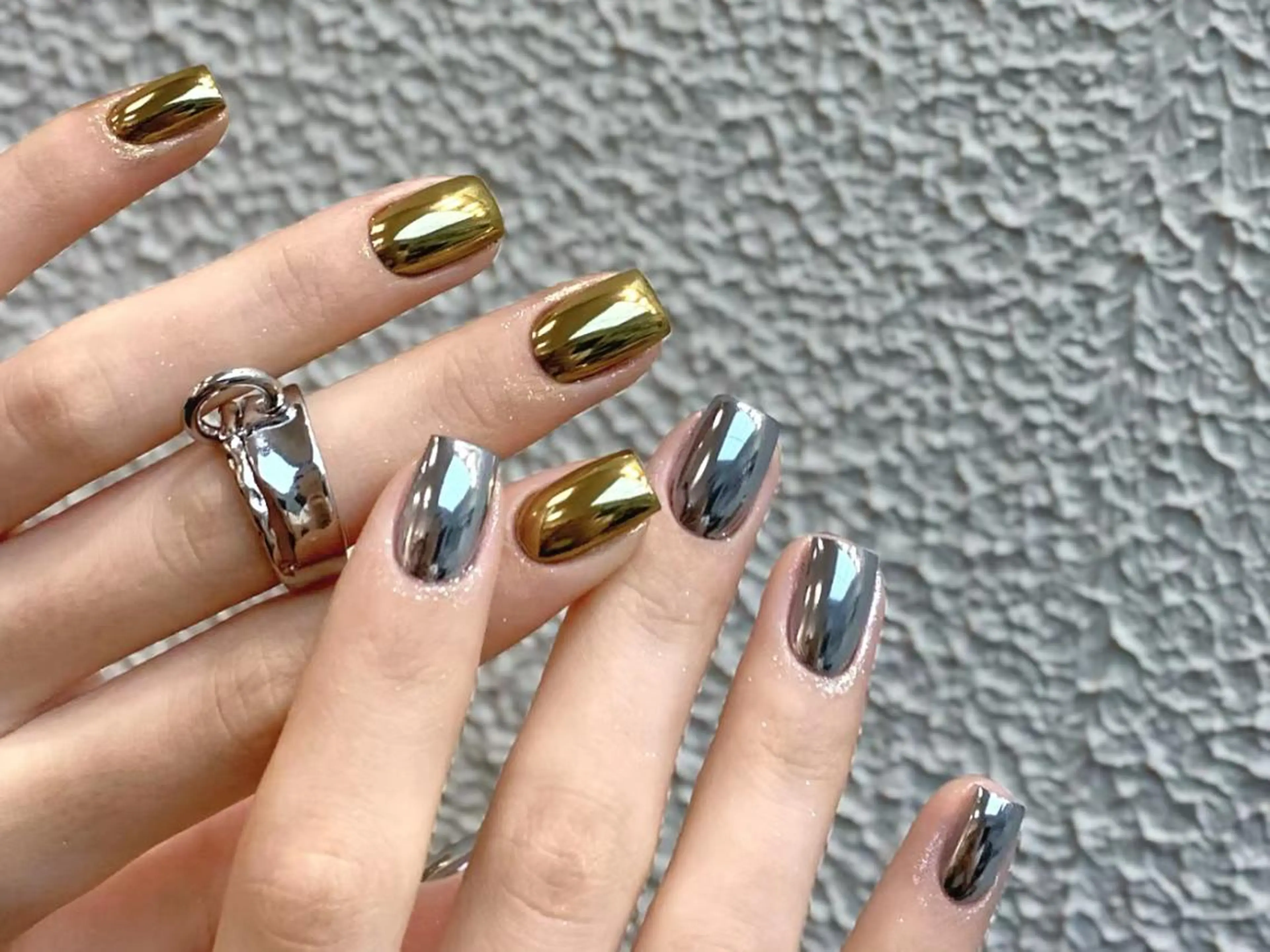 ネイル VIVIAN リサのネイルデザイン