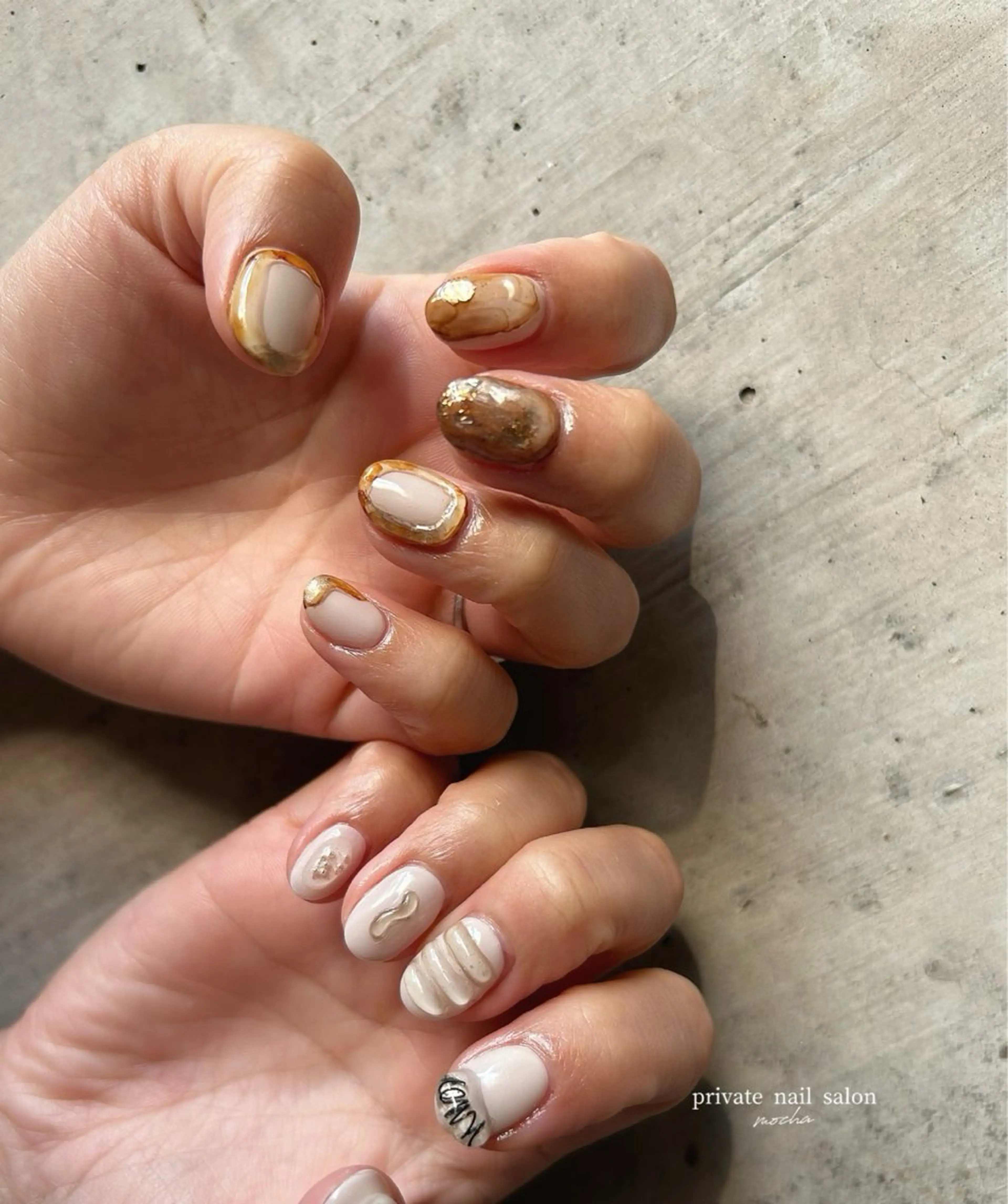 ネイル カジュアル フレンチネイル マグネットネイル ミラーネイル ニュアンスネイル ハンドネイル mocha nailのネイルデザイン