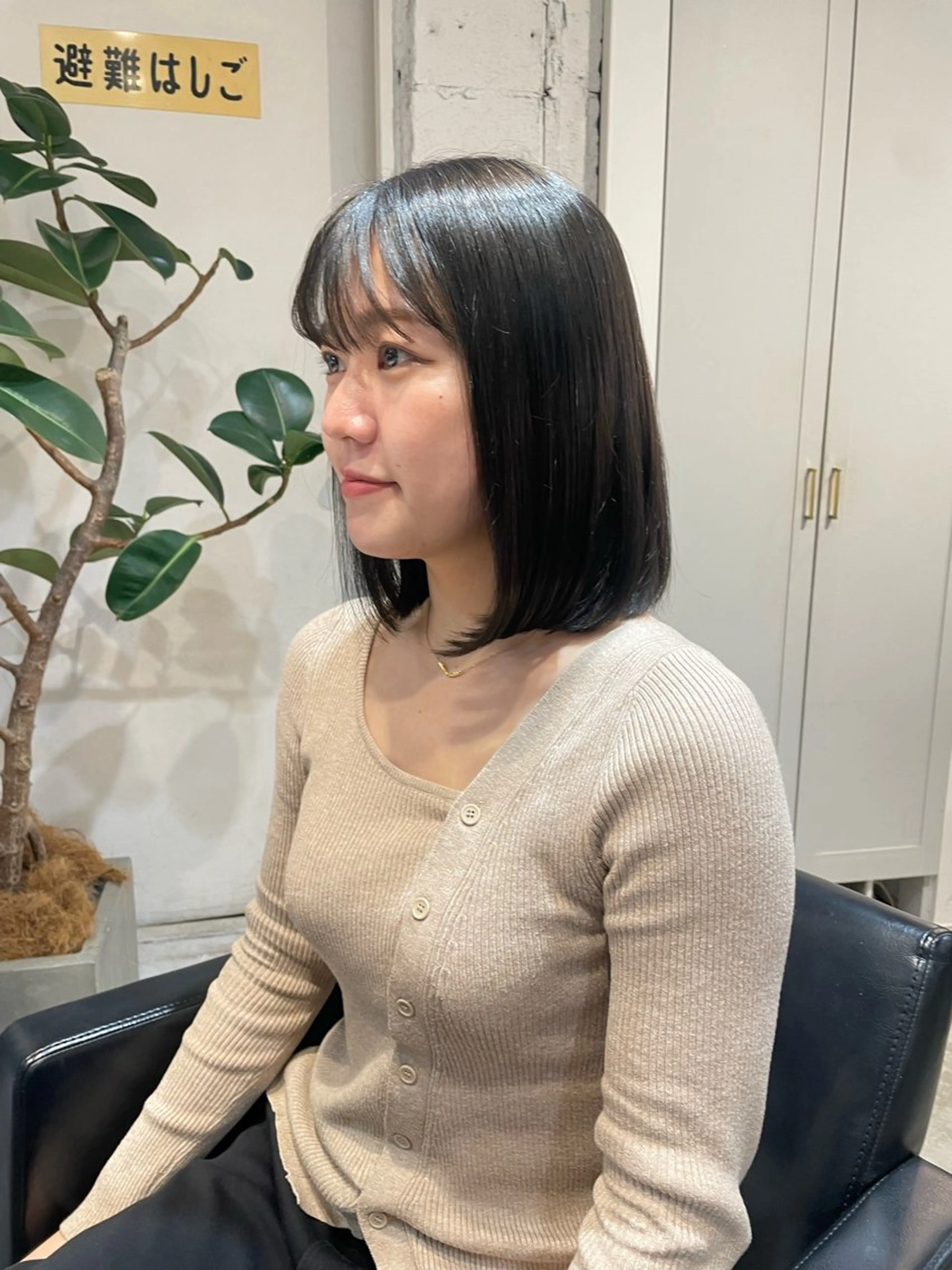 ミディアム カラー ボブ レイヤー♡ 石川優奈のヘアスタイル