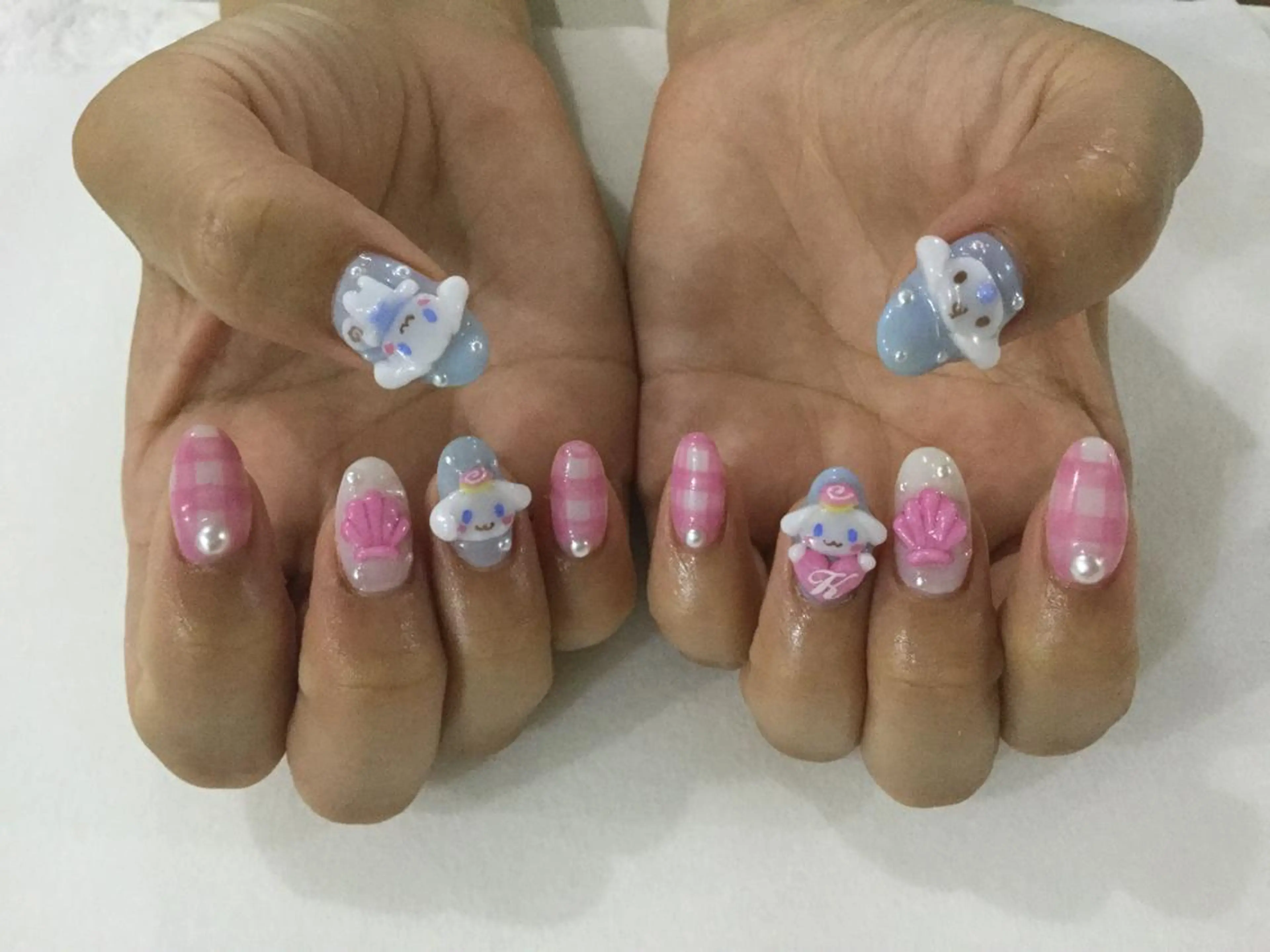 ネイル ハンドネイル 💎🐰 saki. m 🐰💎のネイルデザイン