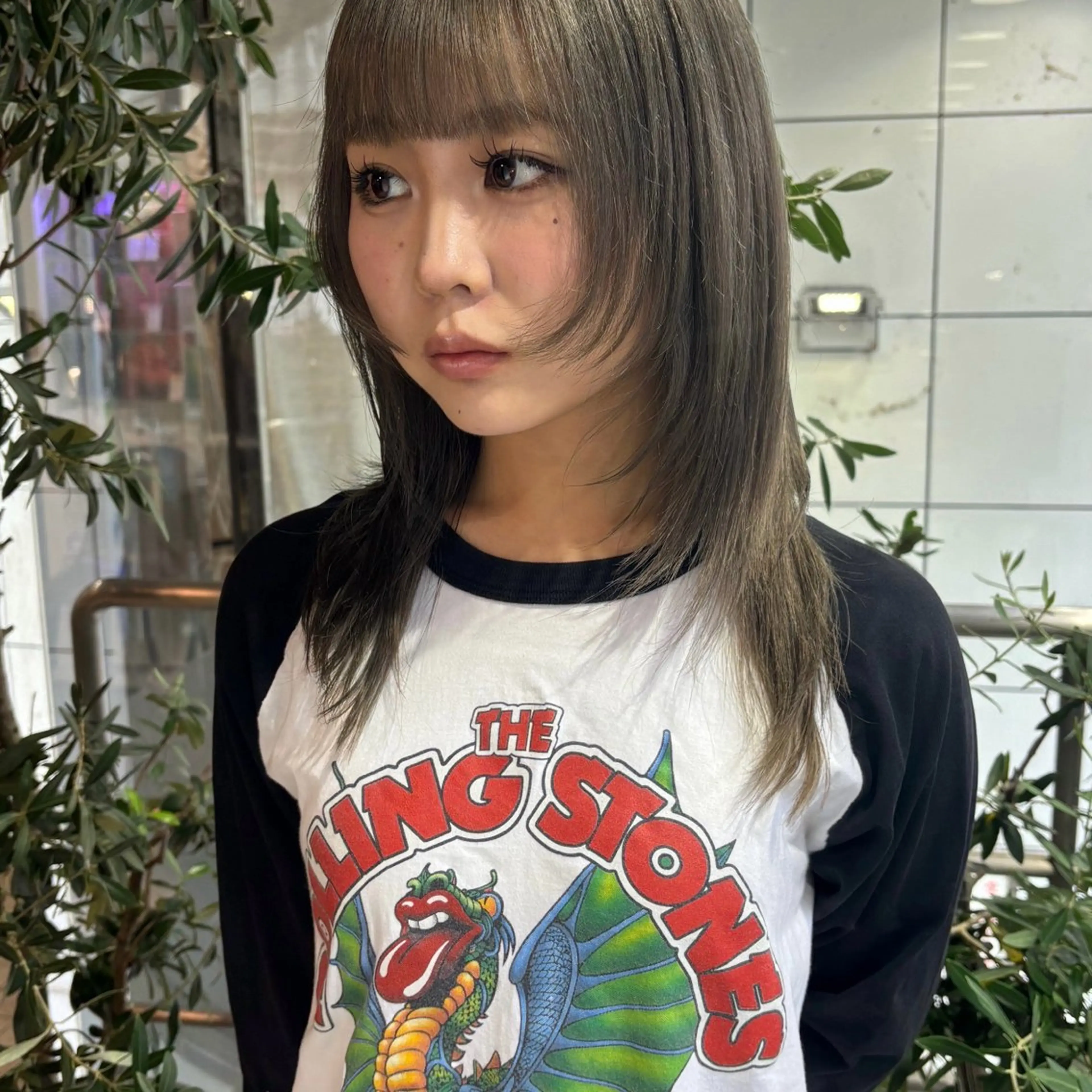 ワンカラー+顔まわりカットの写真