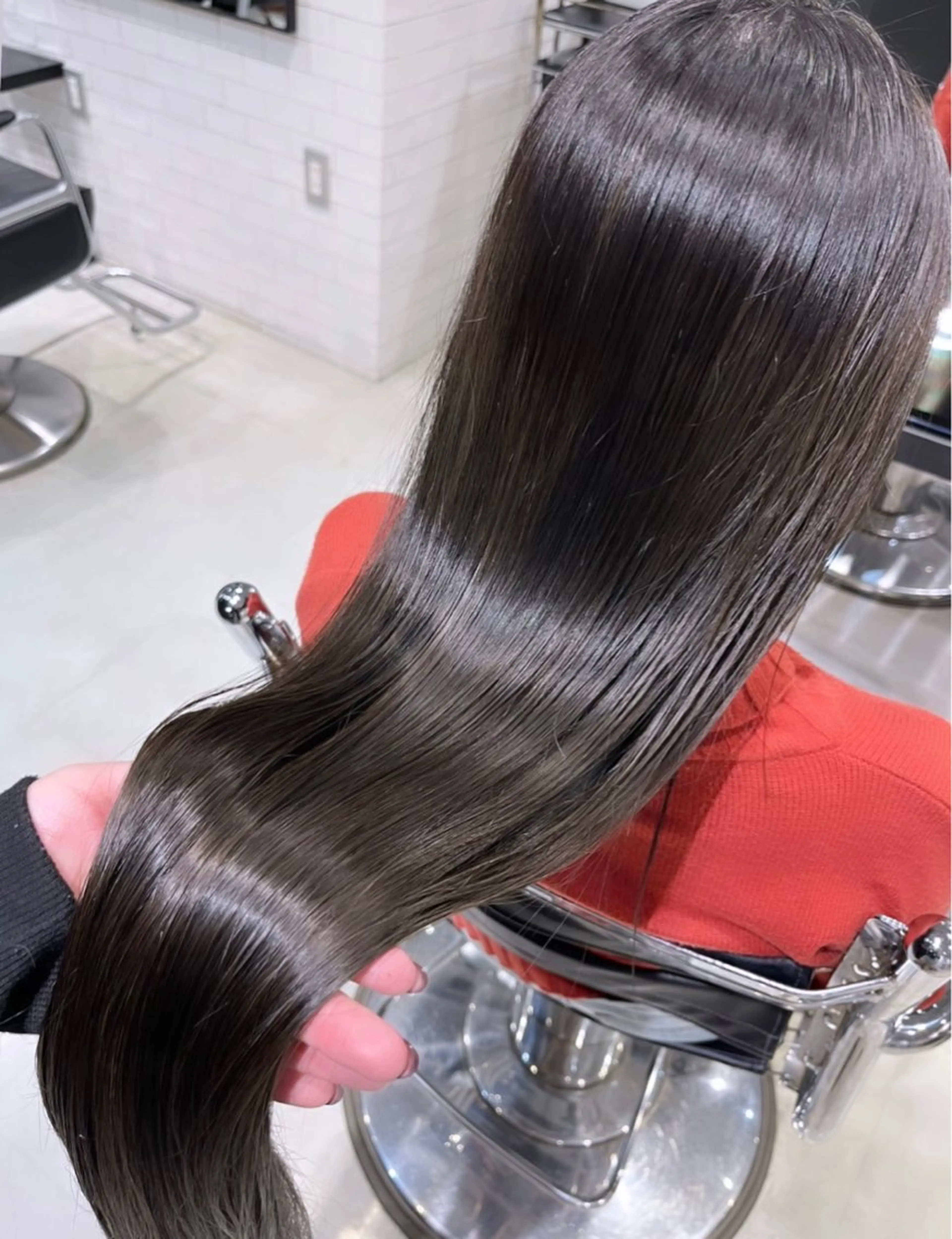 ロング カラー パーマ ヘアアレンジ カット ヘアカラー トリートメント ヘッドスパ 透明感/オリーブ/ グレージュ/YUKAのヘアスタイル