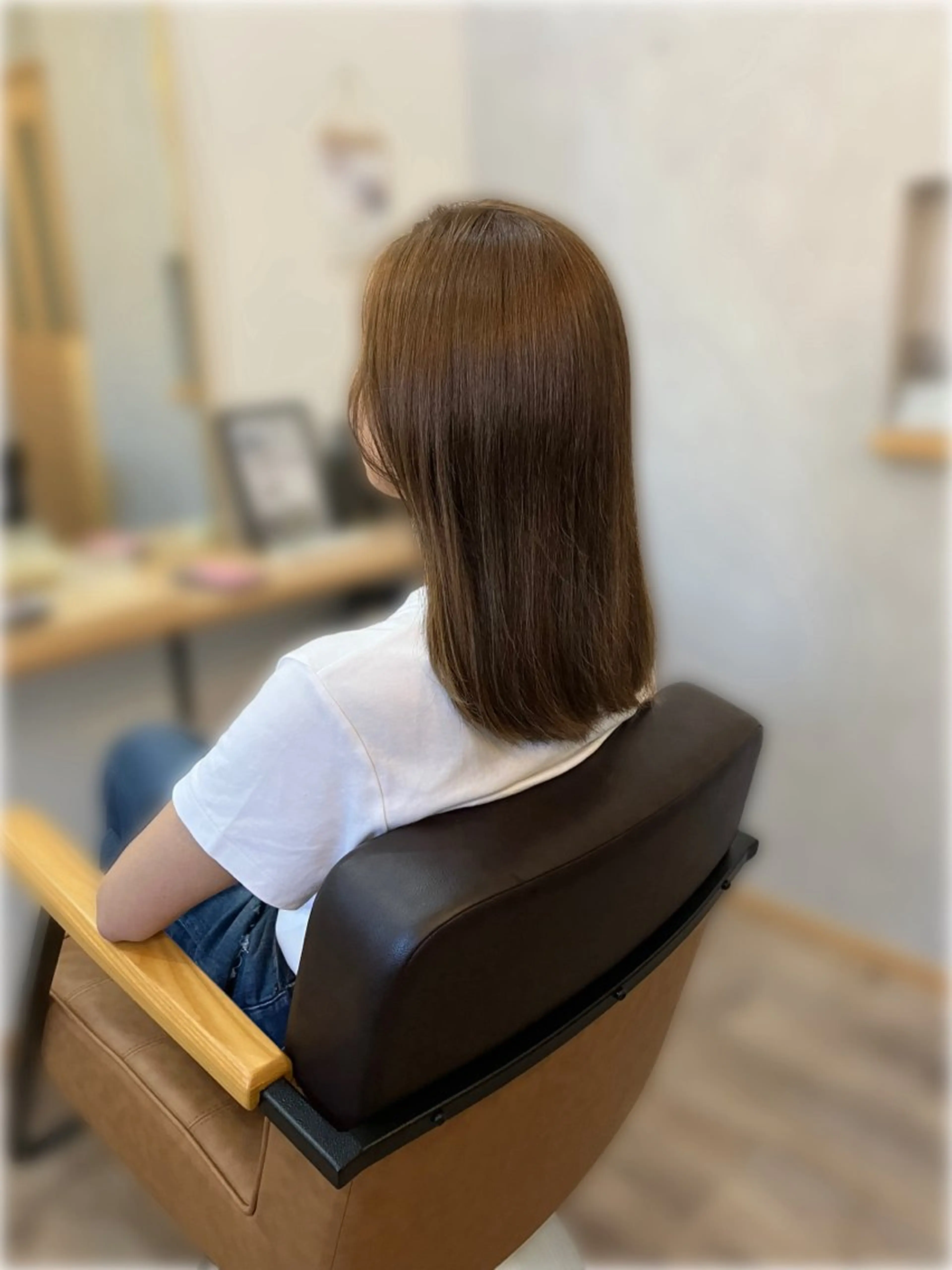 セミロング カラー 髪質改善 トリートメント 鈴木 久美子のヘアスタイル