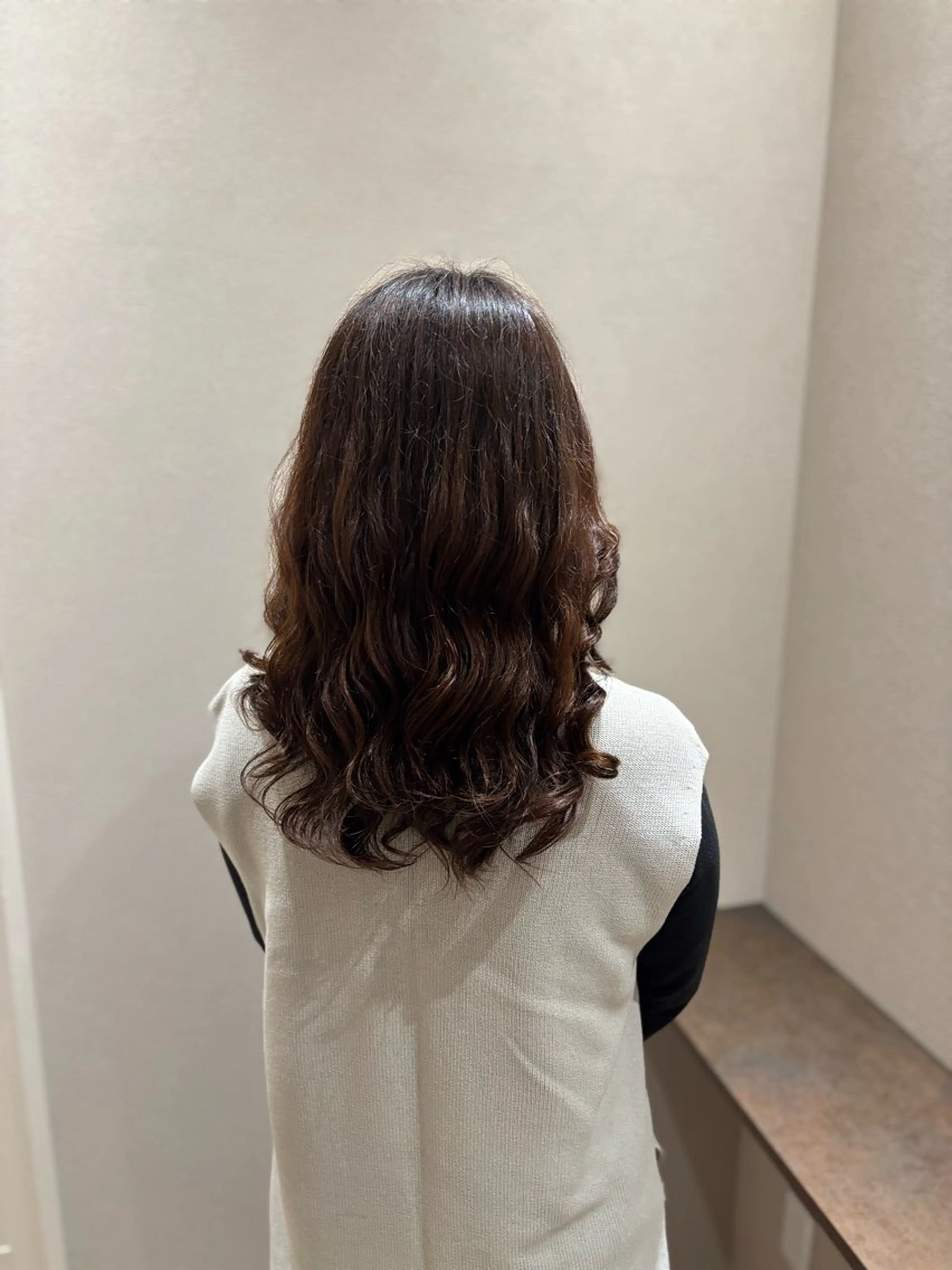 セミロング セミロングパーマ カット パーマ 藤井 隼のヘアスタイル