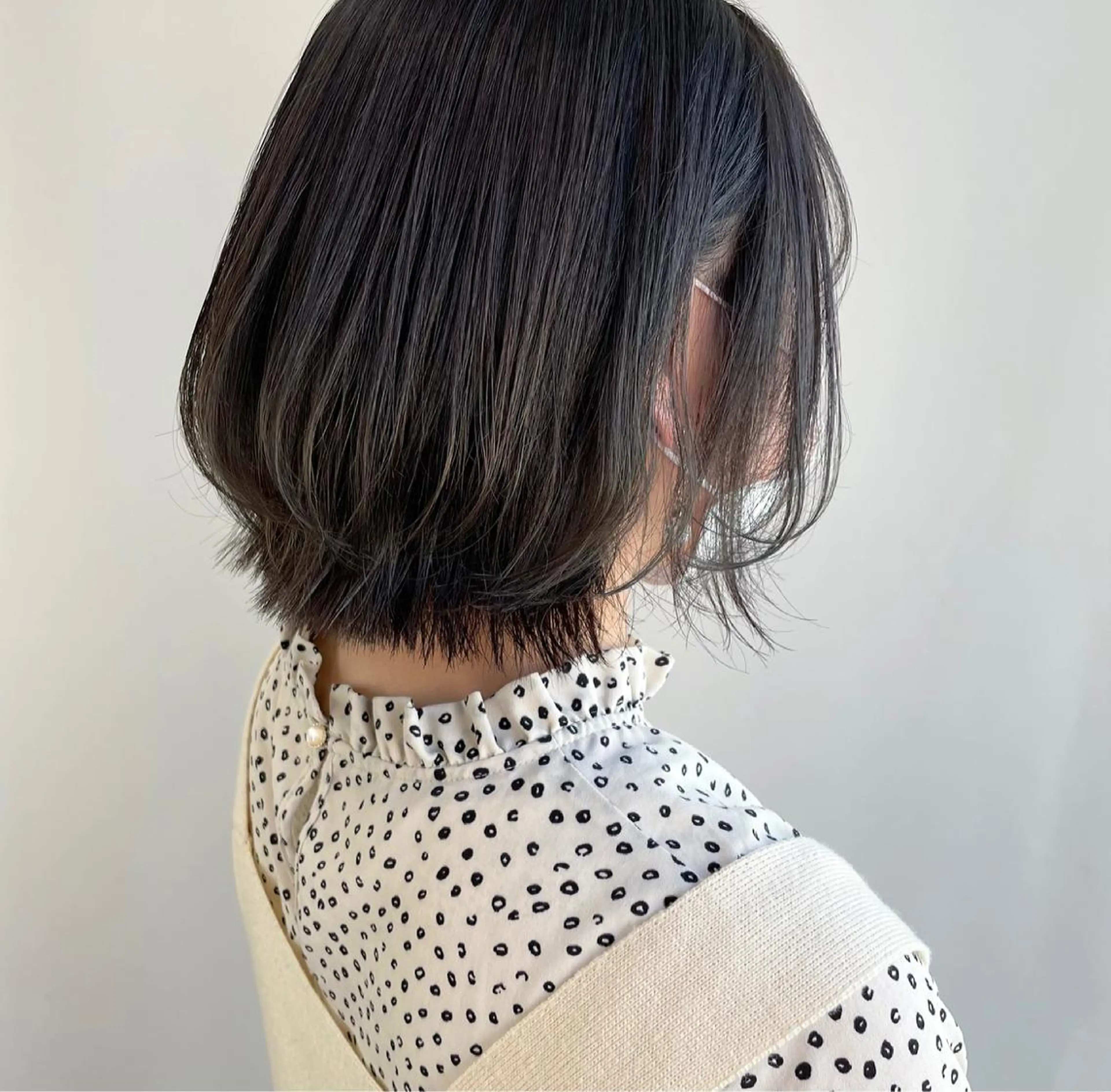 ショート カラー カット ヘアカラー トリートメント 山口 莉奈のヘアスタイル