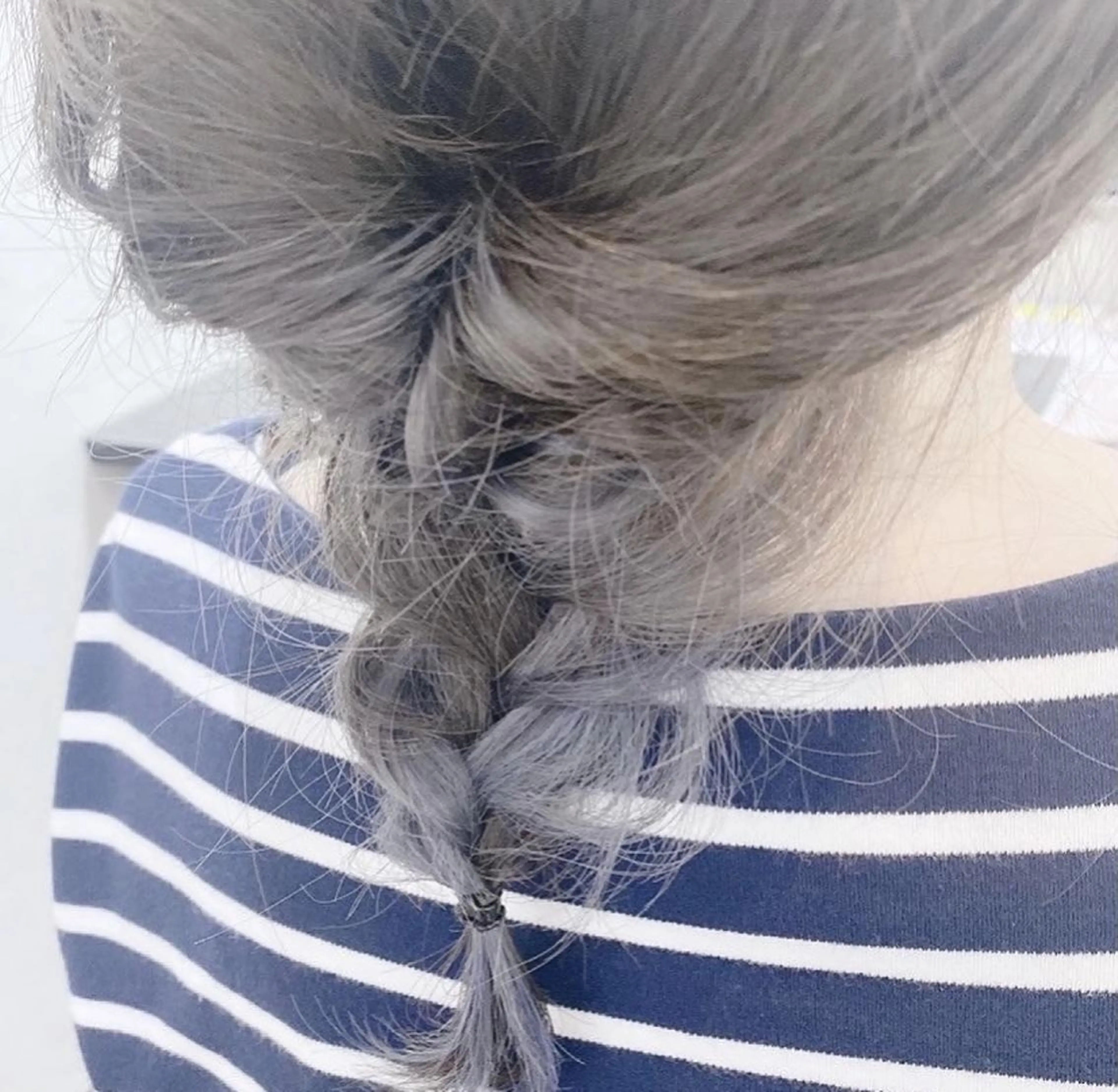 【当日　ケアブリーチ限定透明感カラーで人気】ケアブリーチ1回orハイライト＋イルミナカラー＋トリートメントの写真