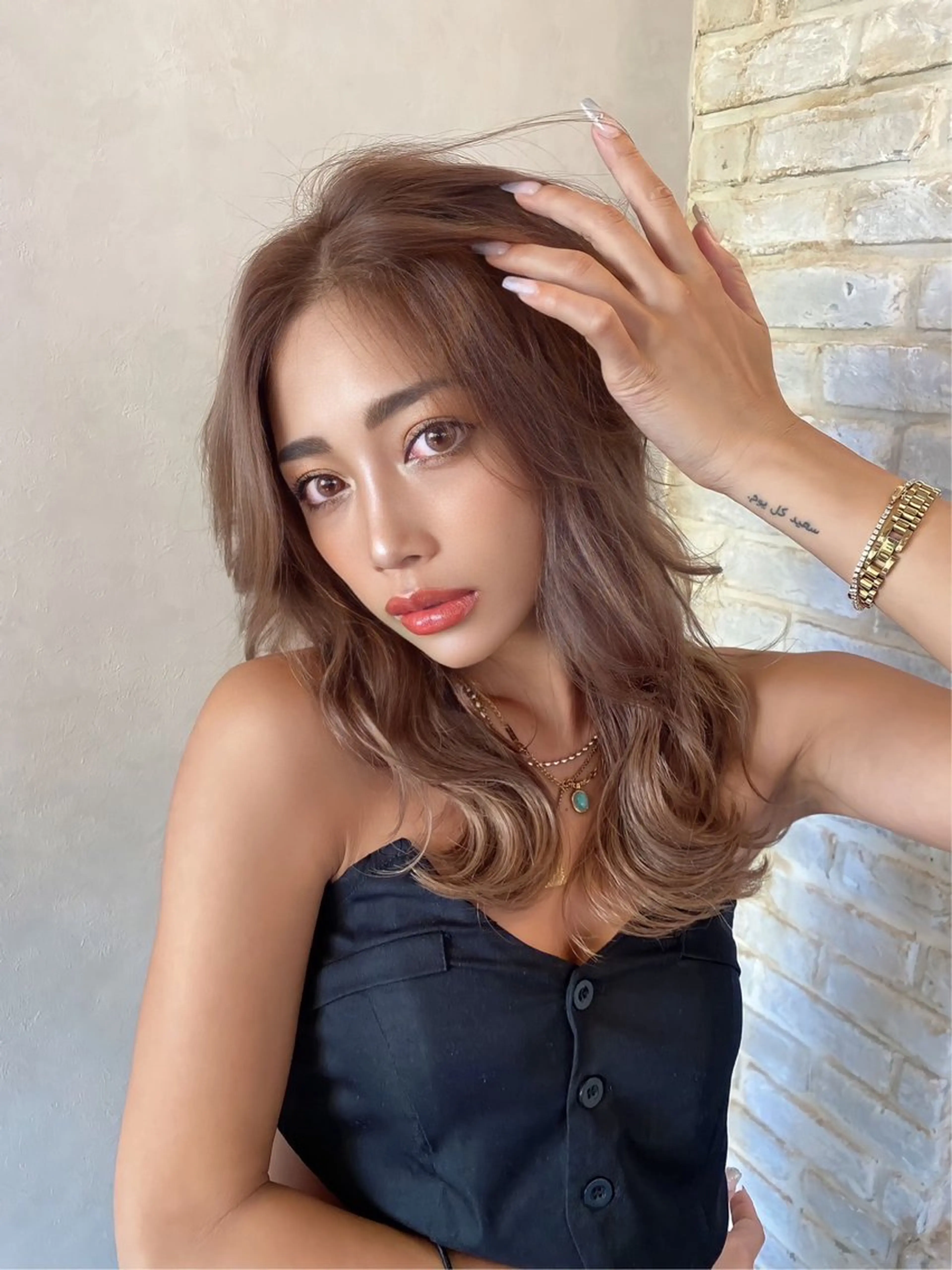 セミロング カット ヘアカラー トリートメント レイヤー/ウルフ ハイトーンhiroのヘアスタイル