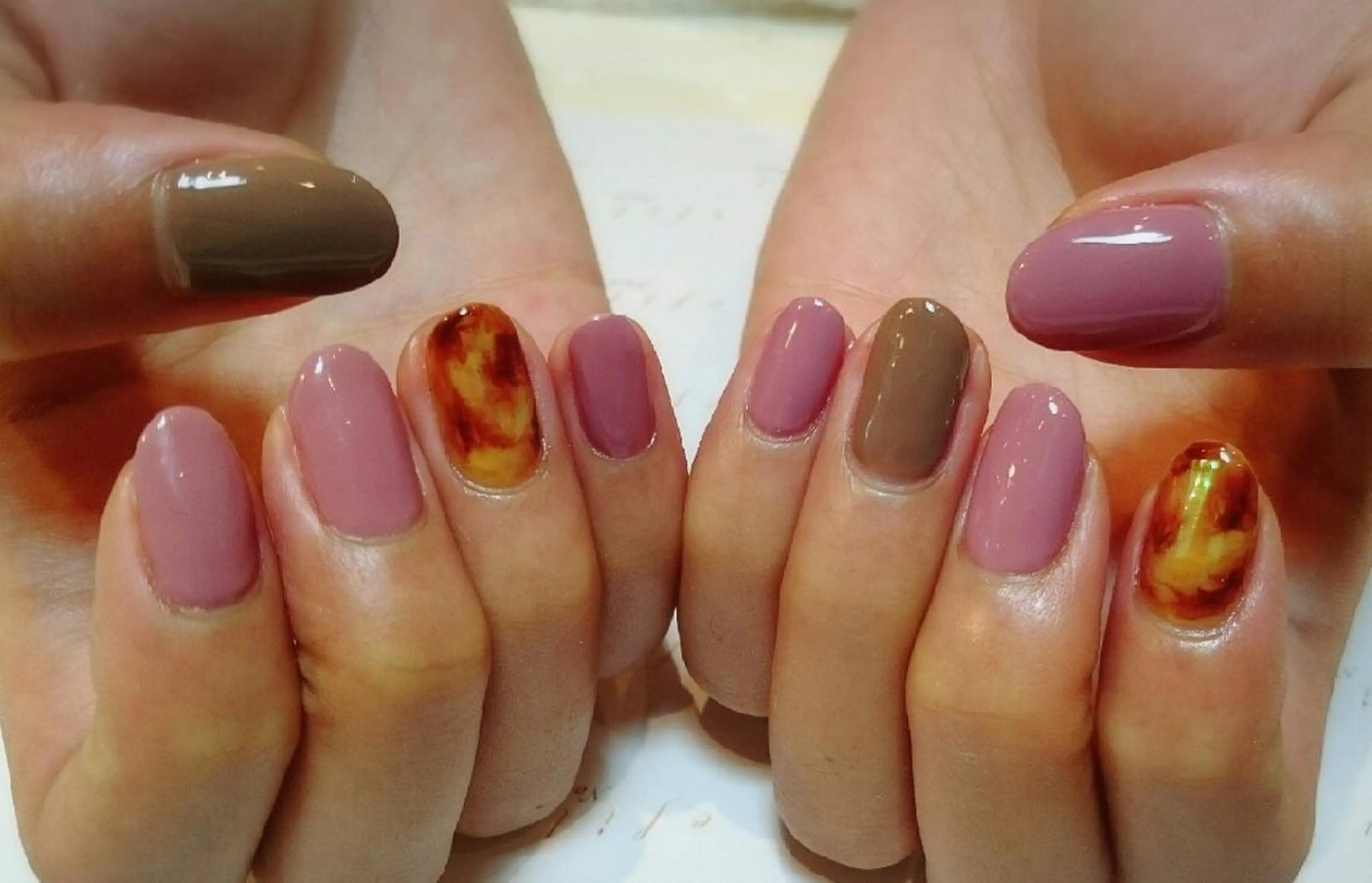 ネイル べっ甲ネイル みー shakushiroのネイルデザイン