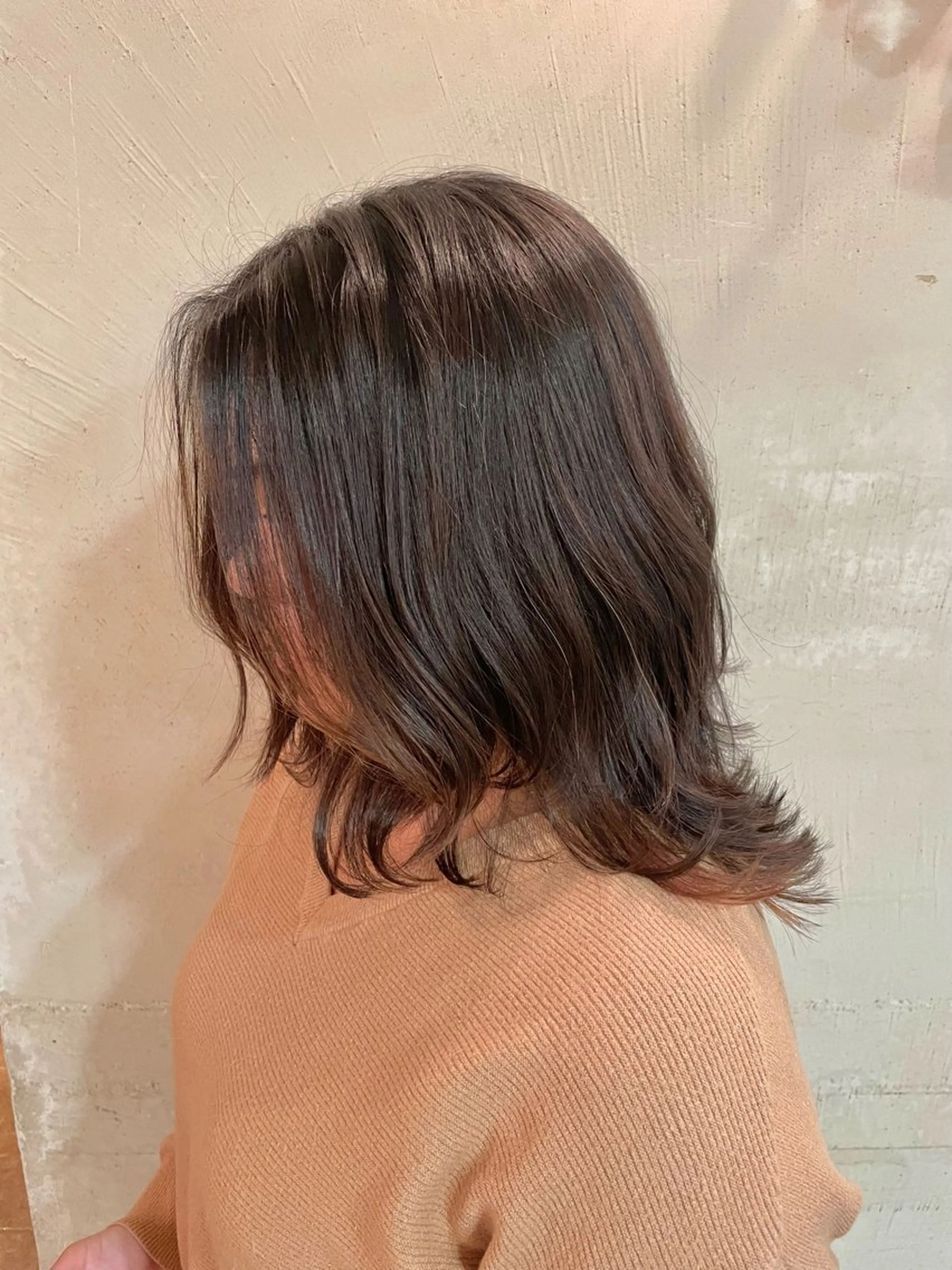 ミディアム ミディアムレイヤー レイヤーカット 前平 友慈のヘアスタイル