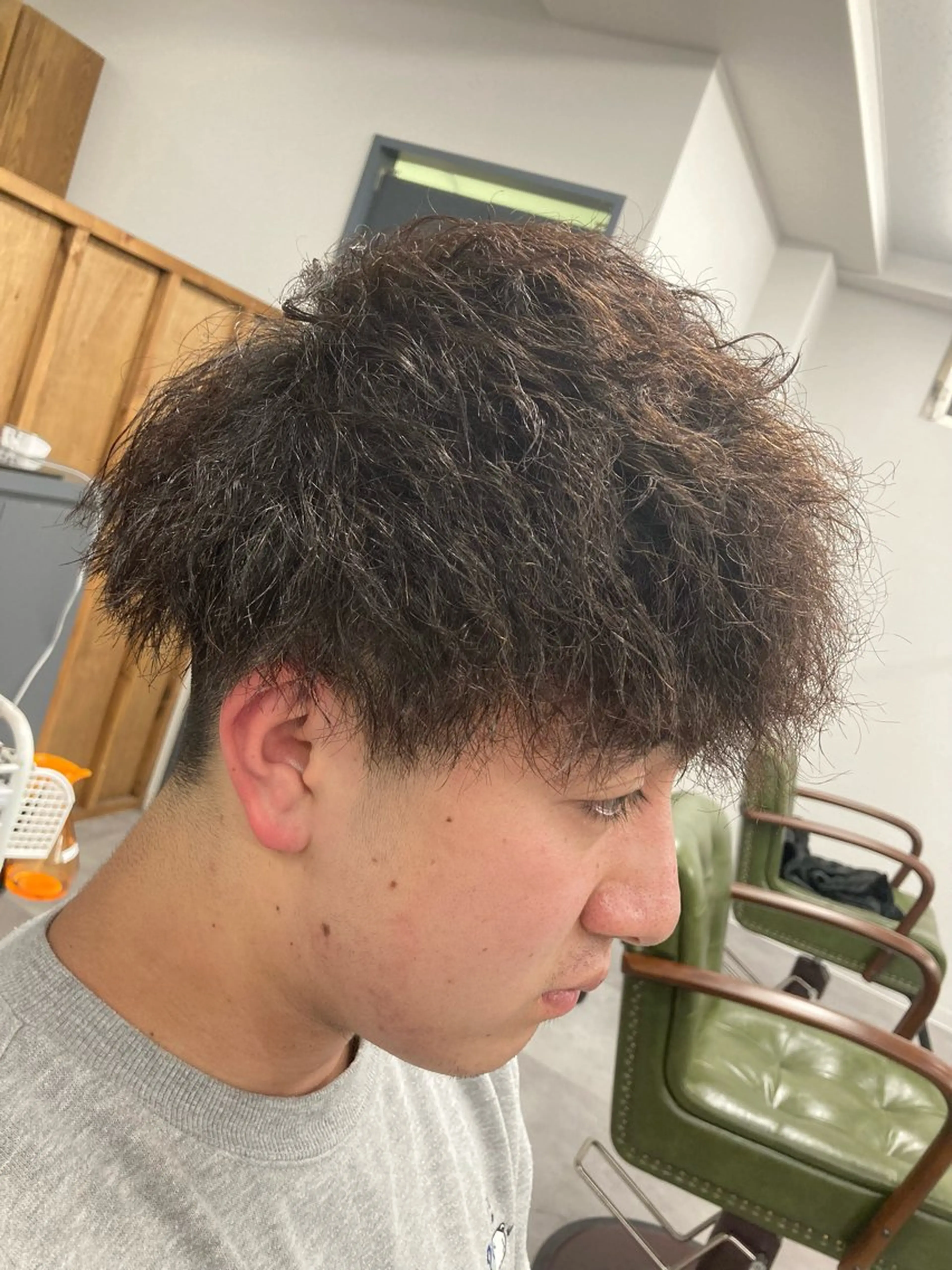 パーマ メンズ メンズパーマ メンズツイストパーマ ツイストパーマ カット パーマ トリートメント SHAFT Ieiriのヘアスタイル