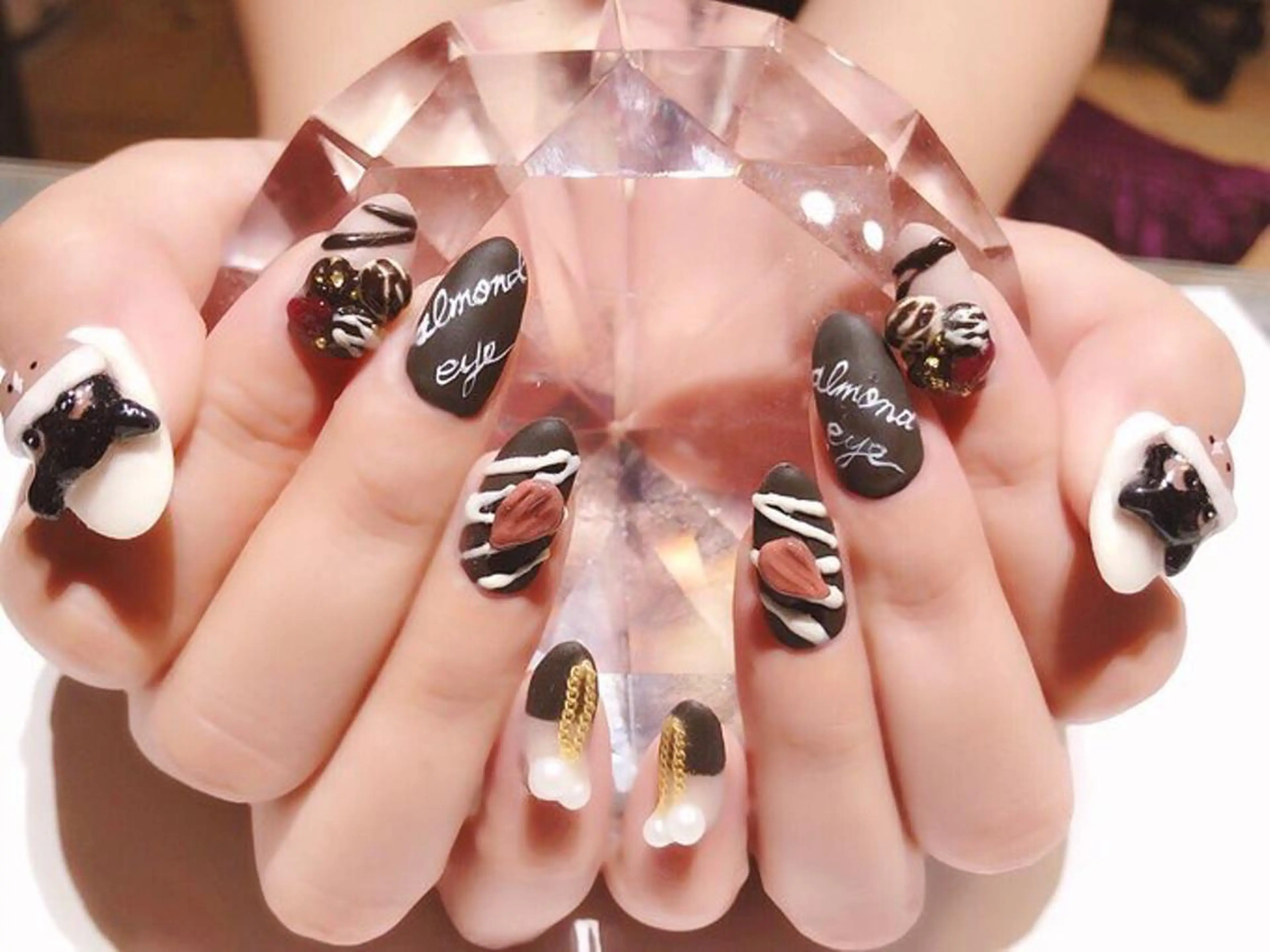 ネイル アートネイル ジェルネイル YUN 💅のネイルデザイン