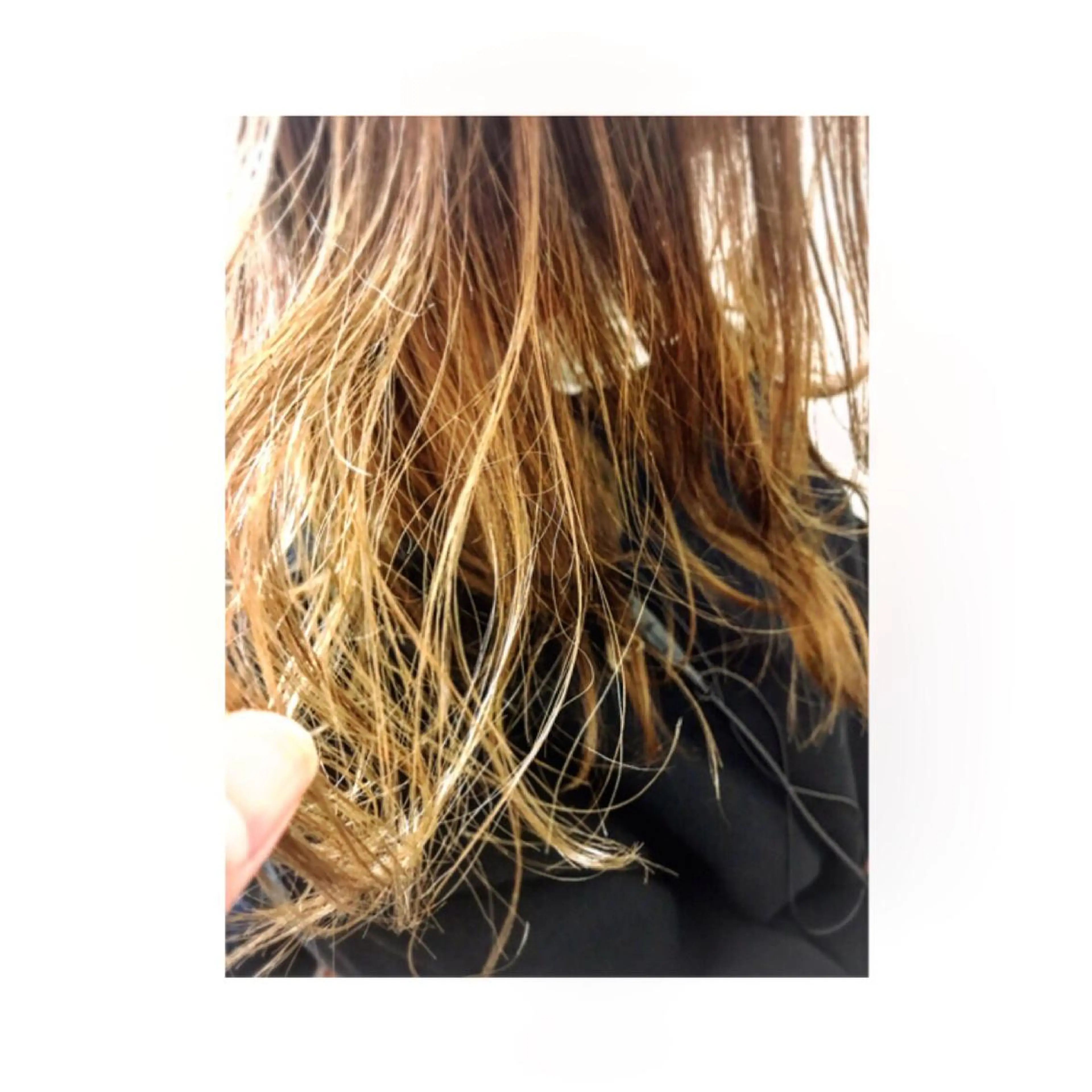 ミディアム ヨシダ トオルのヘアスタイル