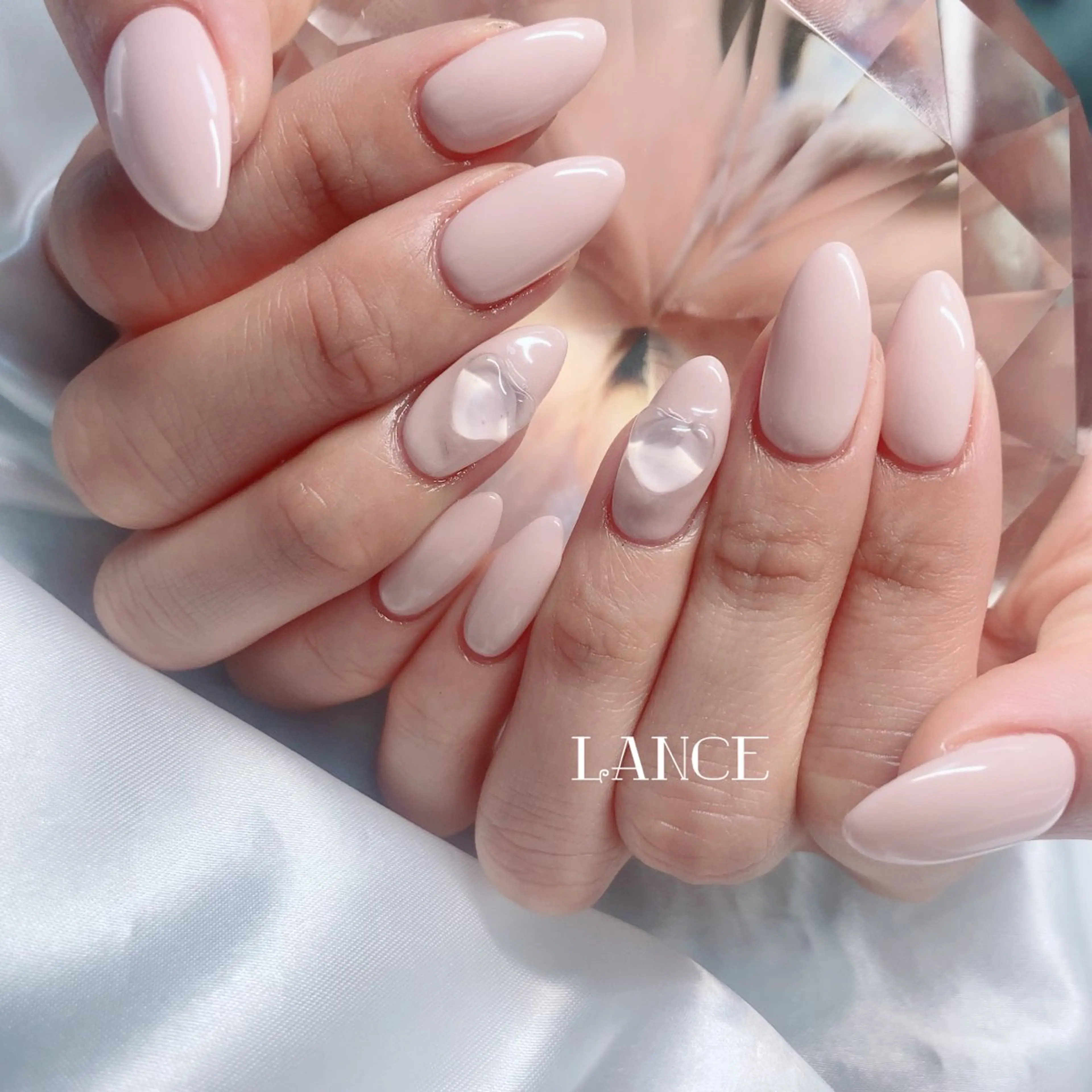 ネイル オーロラネイル フレンチネイル グラデーション キラキラネイル 韓国ネイル Lance nailのネイルデザイン