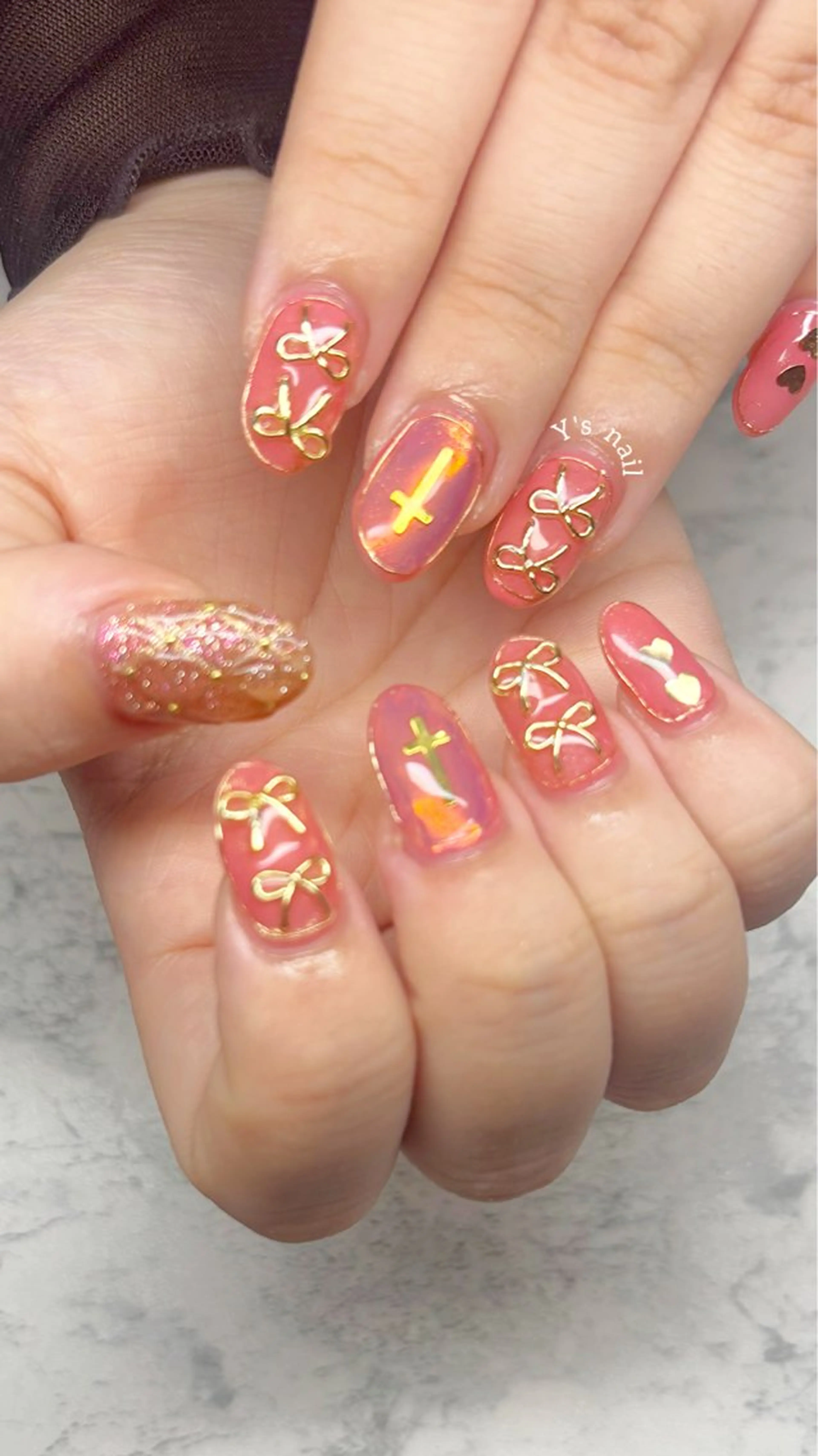 ネイル リボン 手書きが得意🖌️ Y’s  nailのネイルデザイン