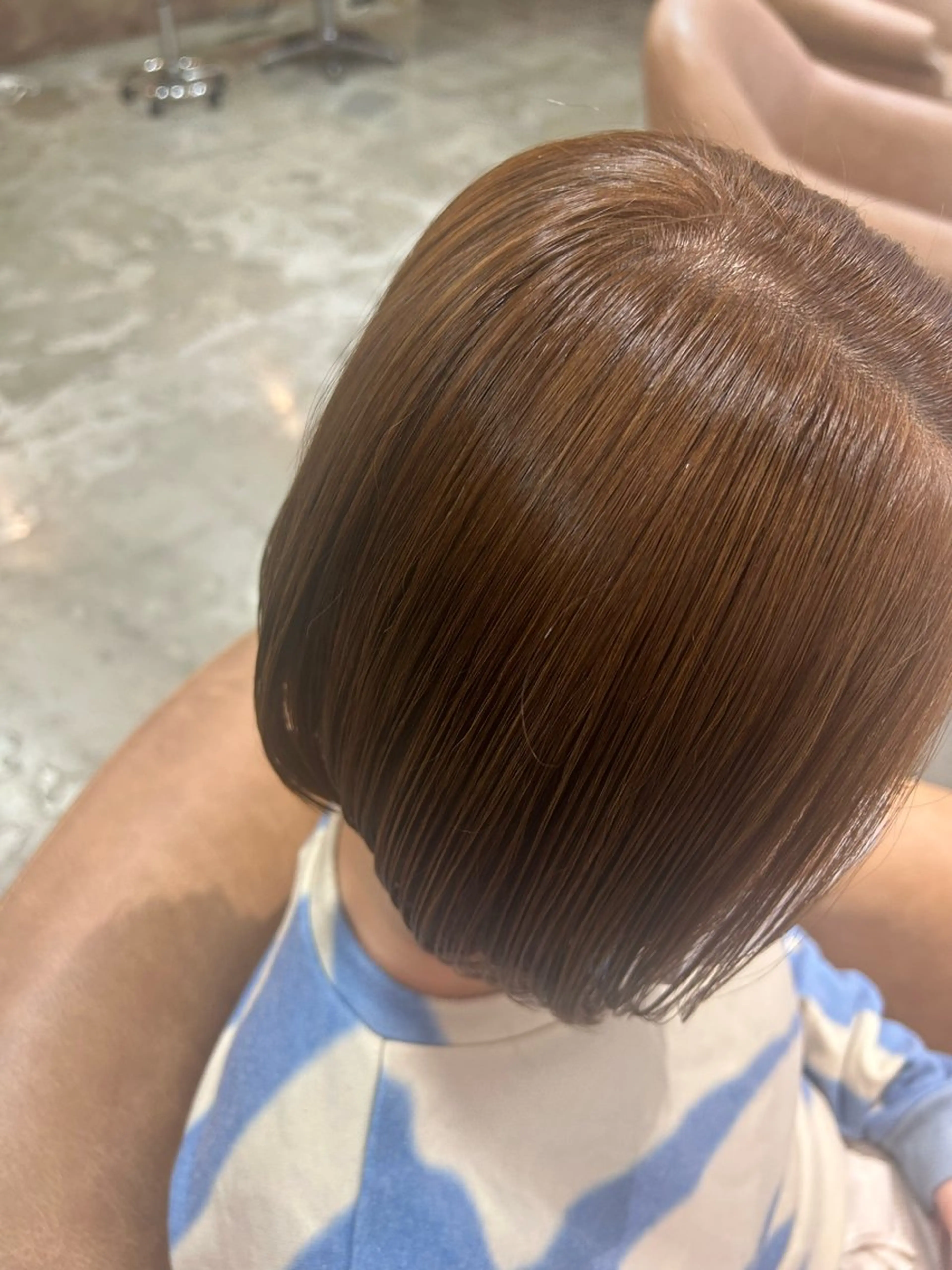 ミディアム カラー 濵﨑 理奈のヘアスタイル