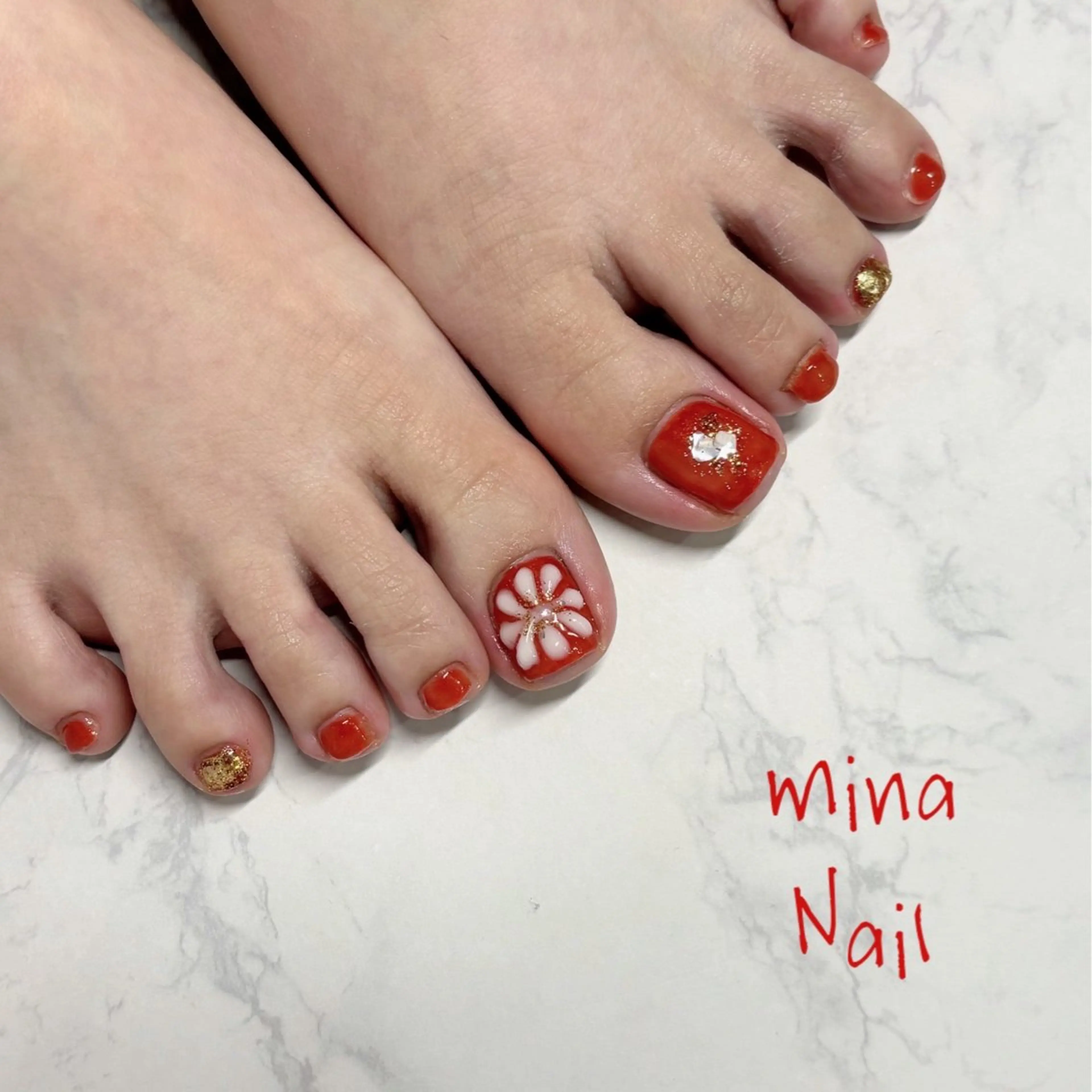 ネイル 赤色 mina Nailのネイルデザイン