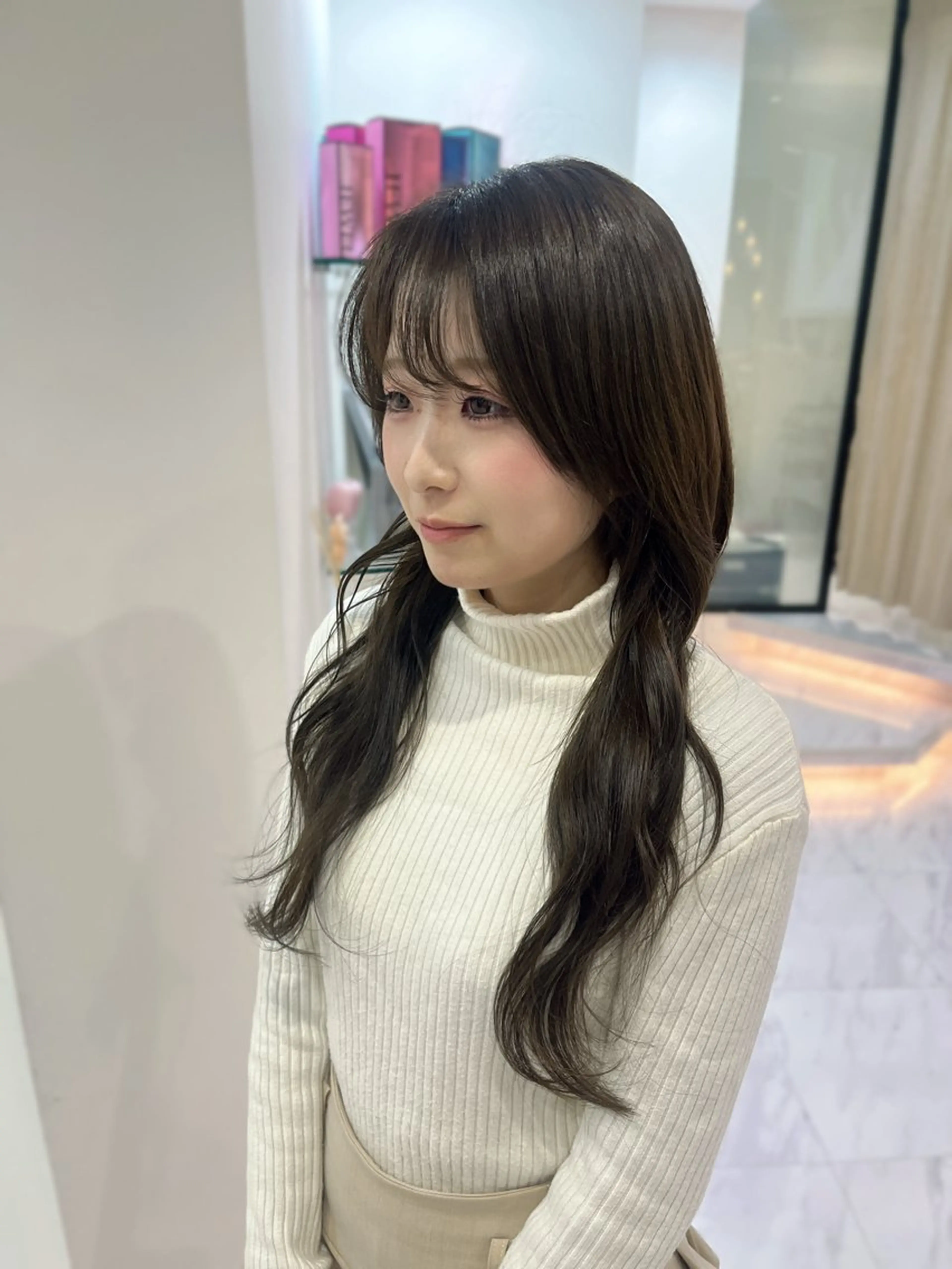 ロング カラー ベージュカラー 透明感カラー カット ヘアカラー MONA HARUNA💫のヘアスタイル