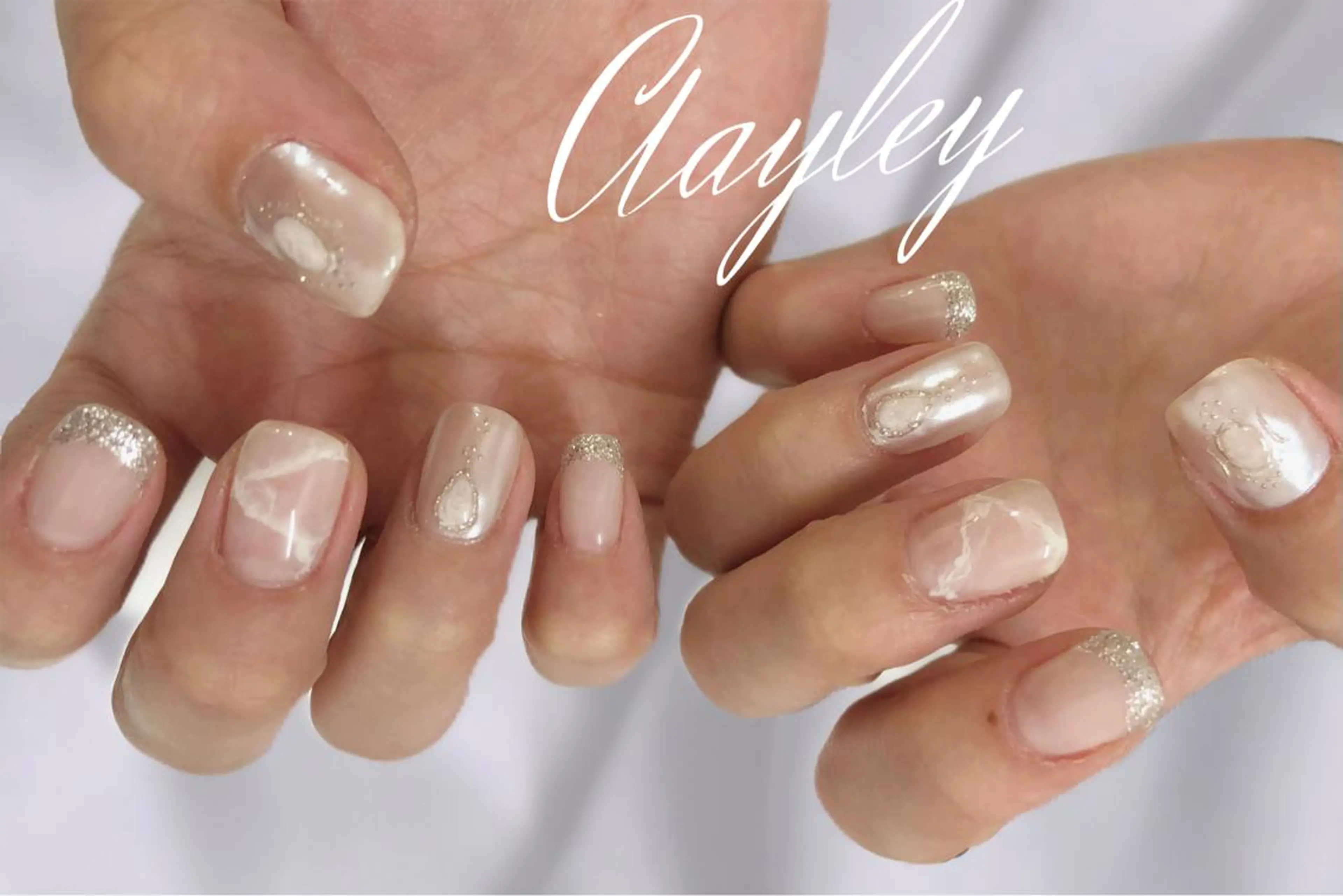 ショート ネイル Aayley アイリ―サロンのネイルデザイン