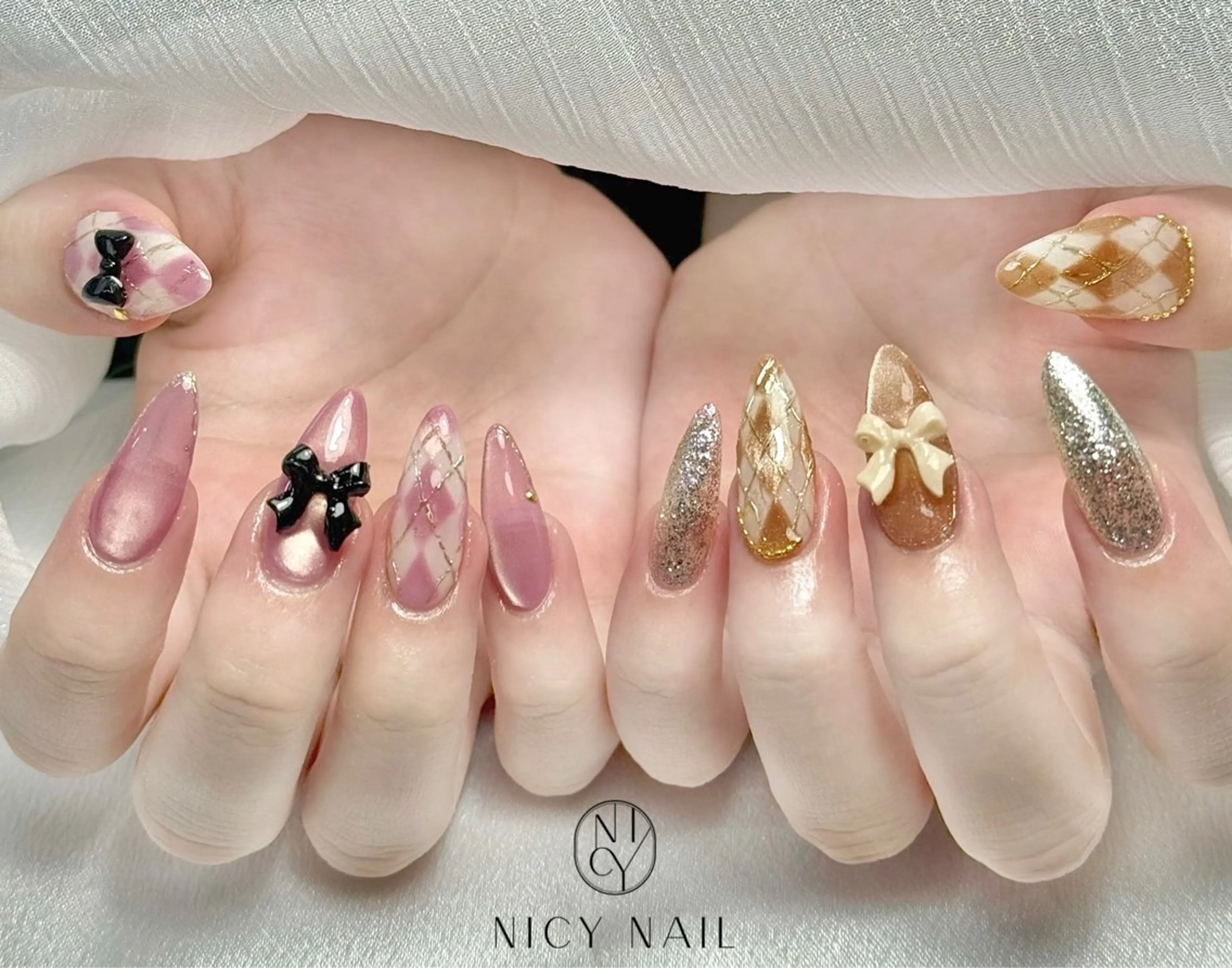 ネイル アートネイル オーロラネイル ブルー チークネイル フットネイル ハンドネイル NICY NAIL 池袋のネイルデザイン