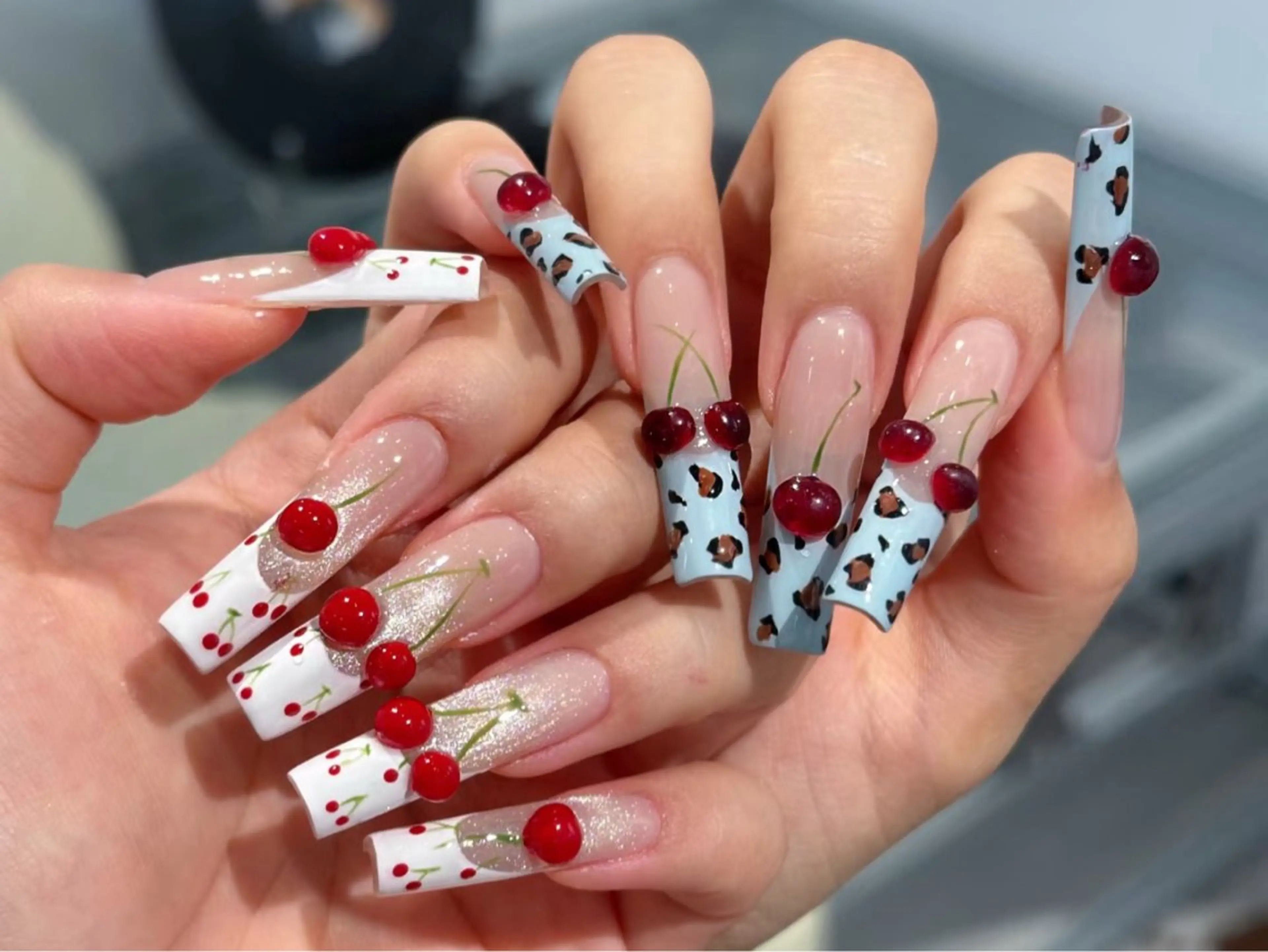 ネイル アートネイル オーロラネイル チークネイル フレンチネイル ガラスフレンチ 🎀🎀YooLi Nail Salonのネイルデザイン