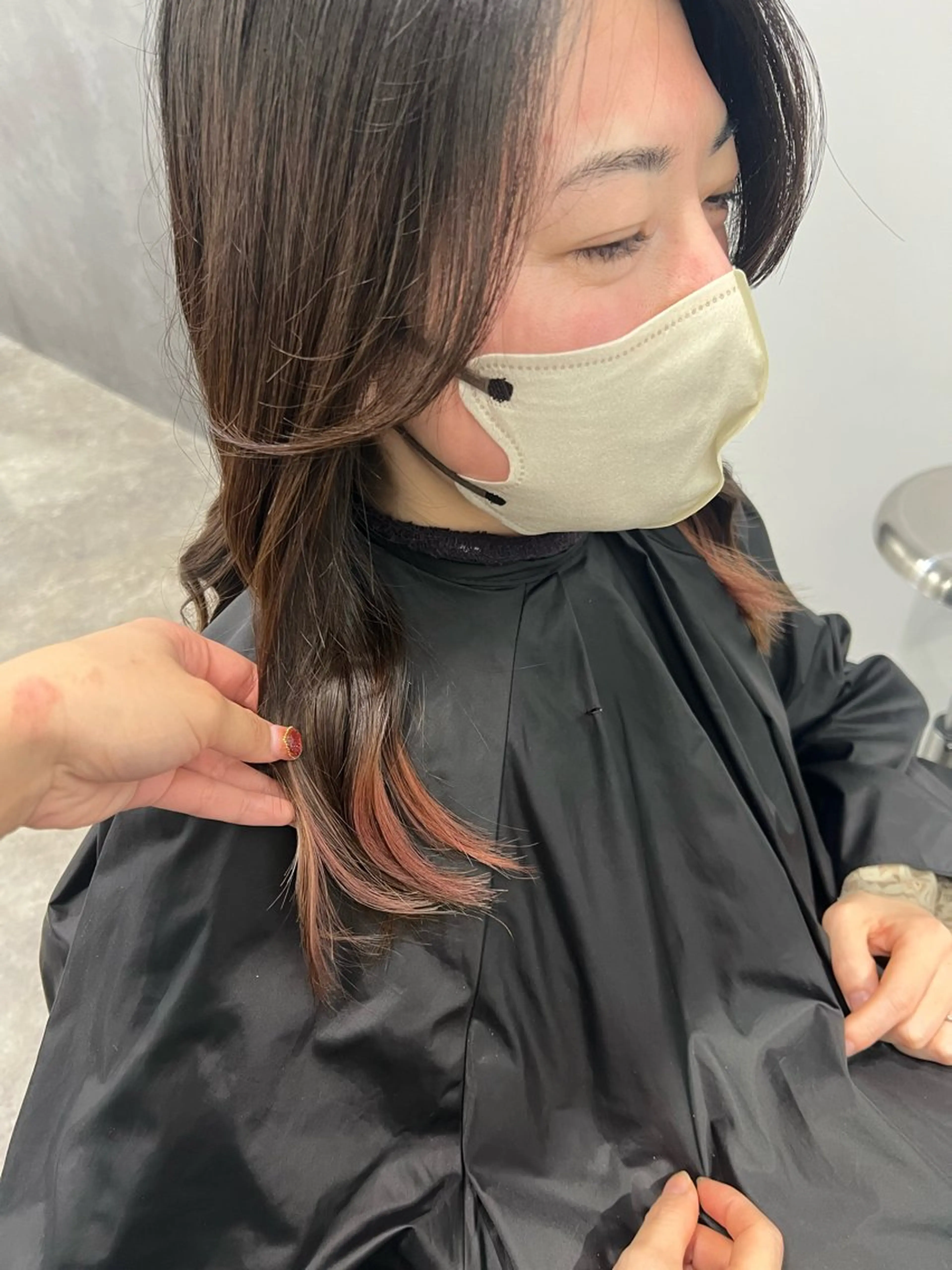 ミディアム 小番 茜海のヘアスタイル