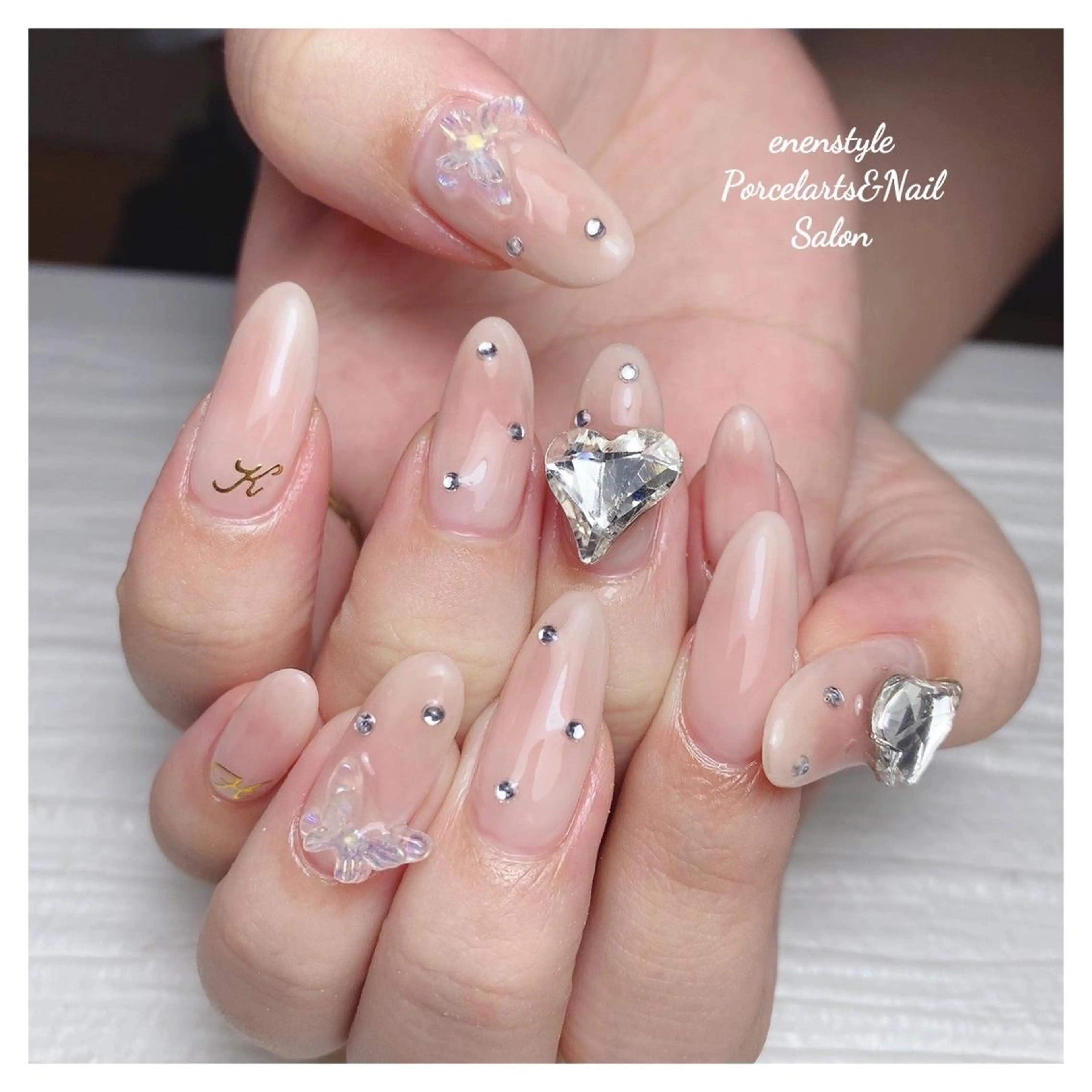 ミディアム ネイル 👑enen style👑のネイルデザイン