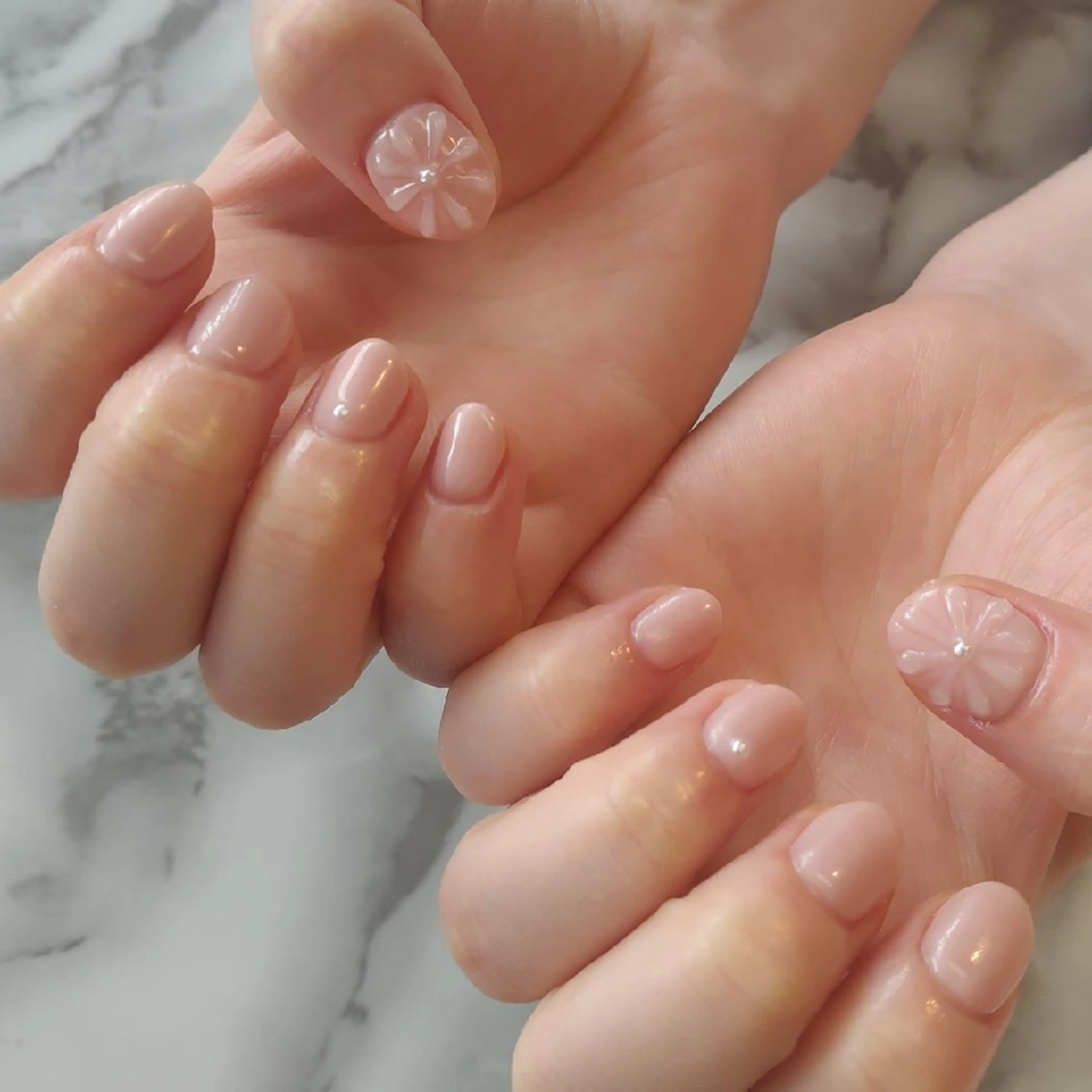 ネイル フラワーネイル ぷっくりネイル ジェヌインネイル 河内のネイルデザイン