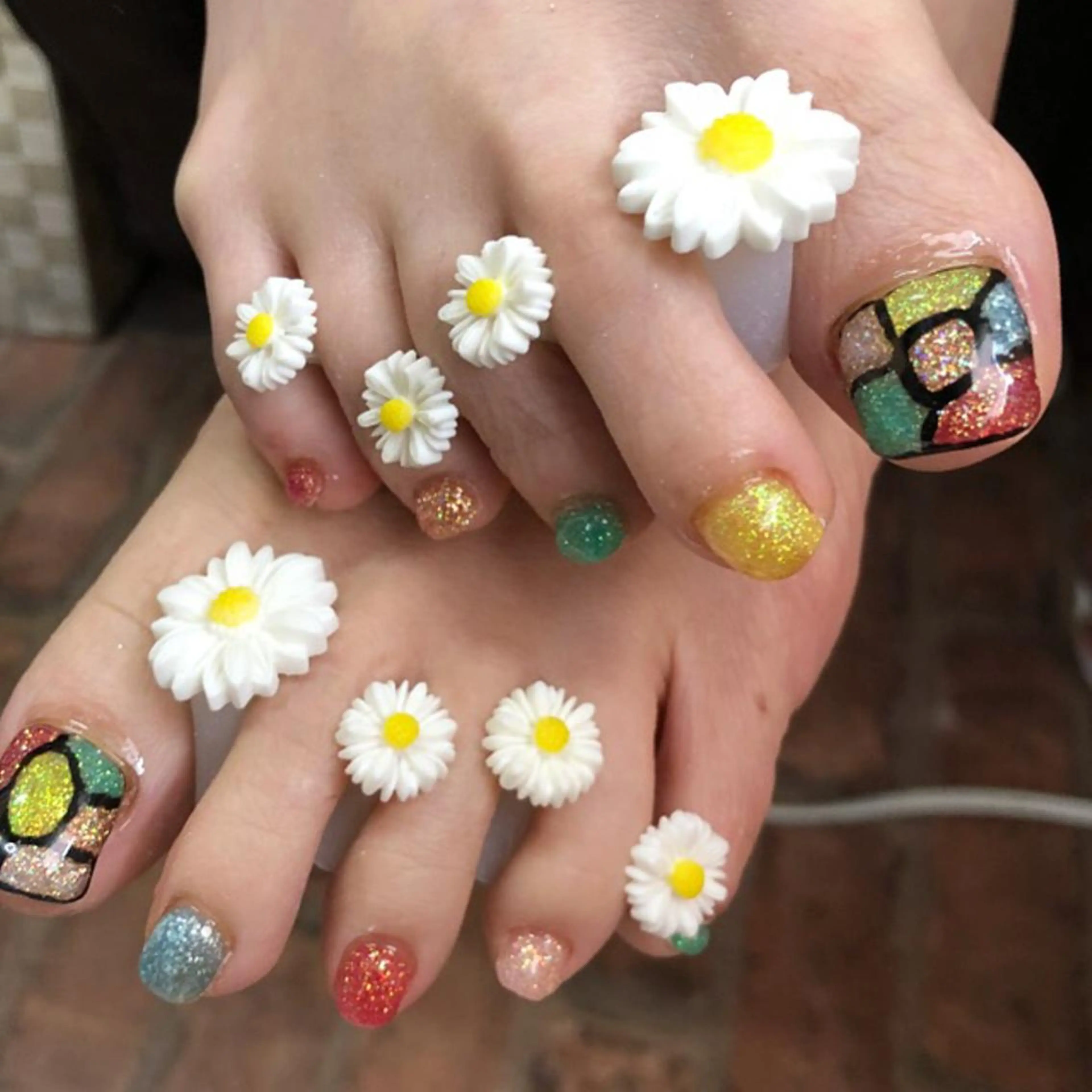 ネイル マツエク・マツパ フットネイル esNail&eye イーズネイル＆アイのネイルデザイン