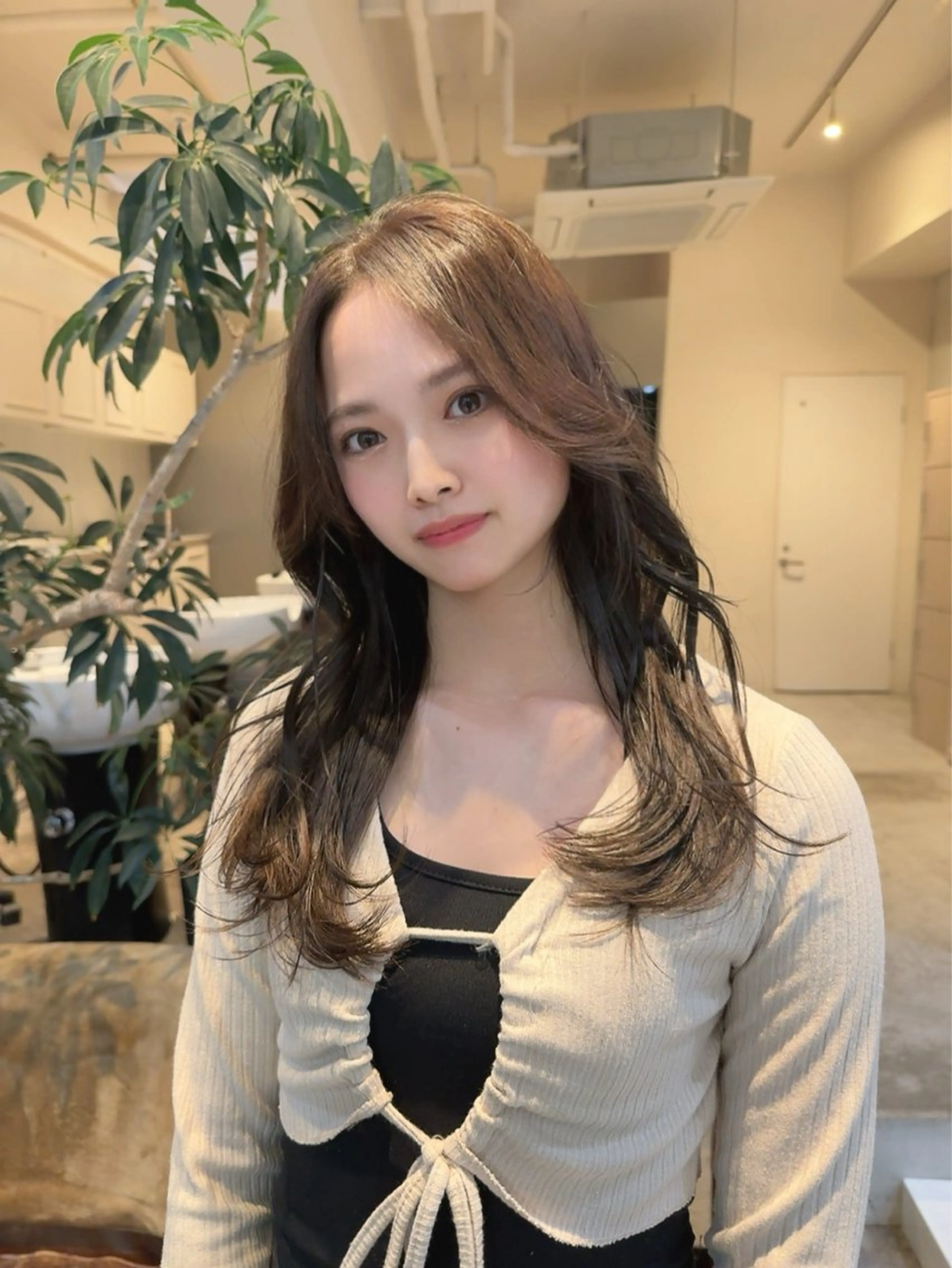 ロング カラー ベージュカラー オリーブベージュ カット ヘアカラー 🌱髪質改善×艶髪 🌱【天神美容室】のヘアスタイル