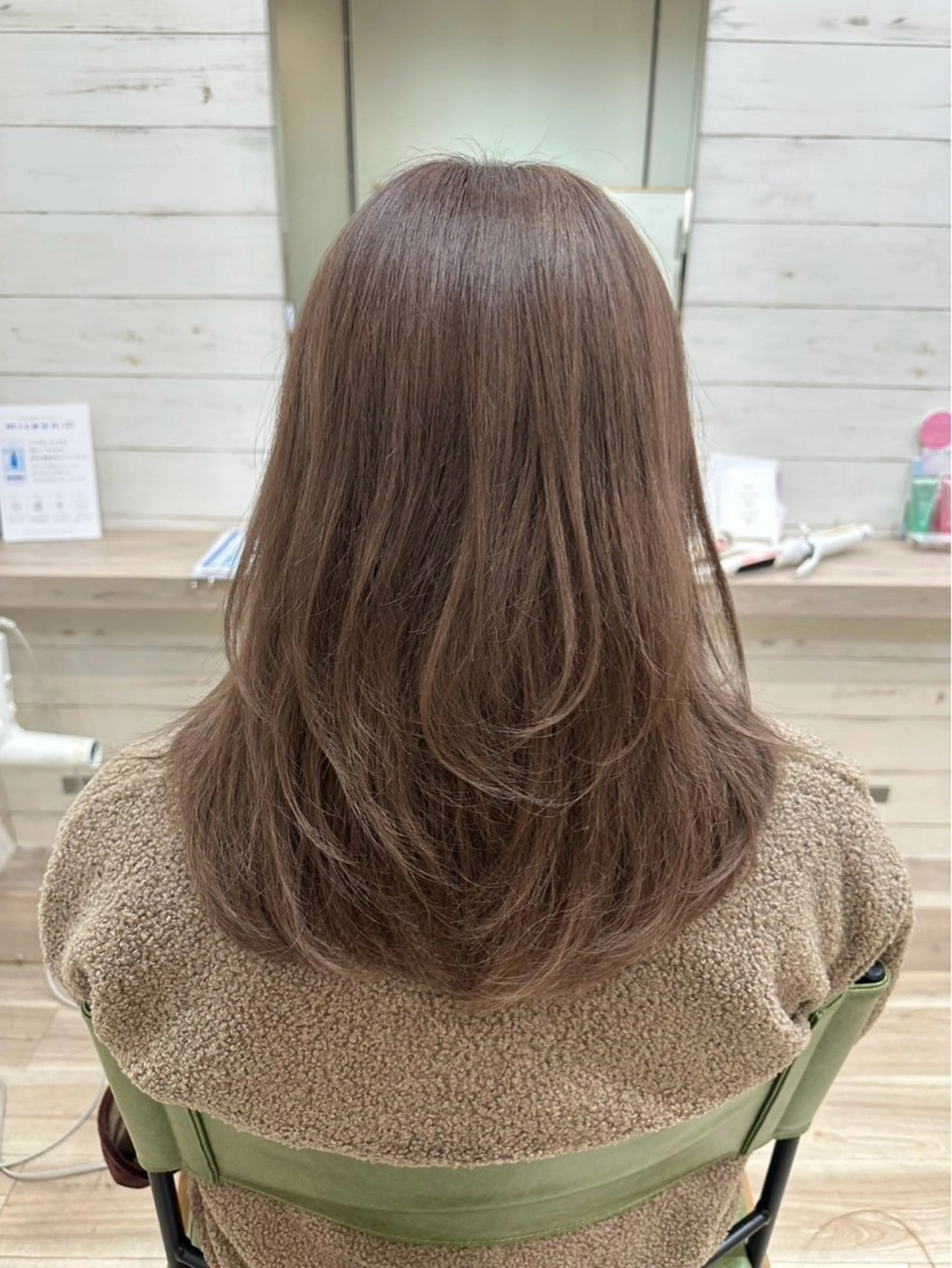 セミロング カット ヘアカラー MELIA所属・MELIA/佐藤 美歩のヘアスタイル