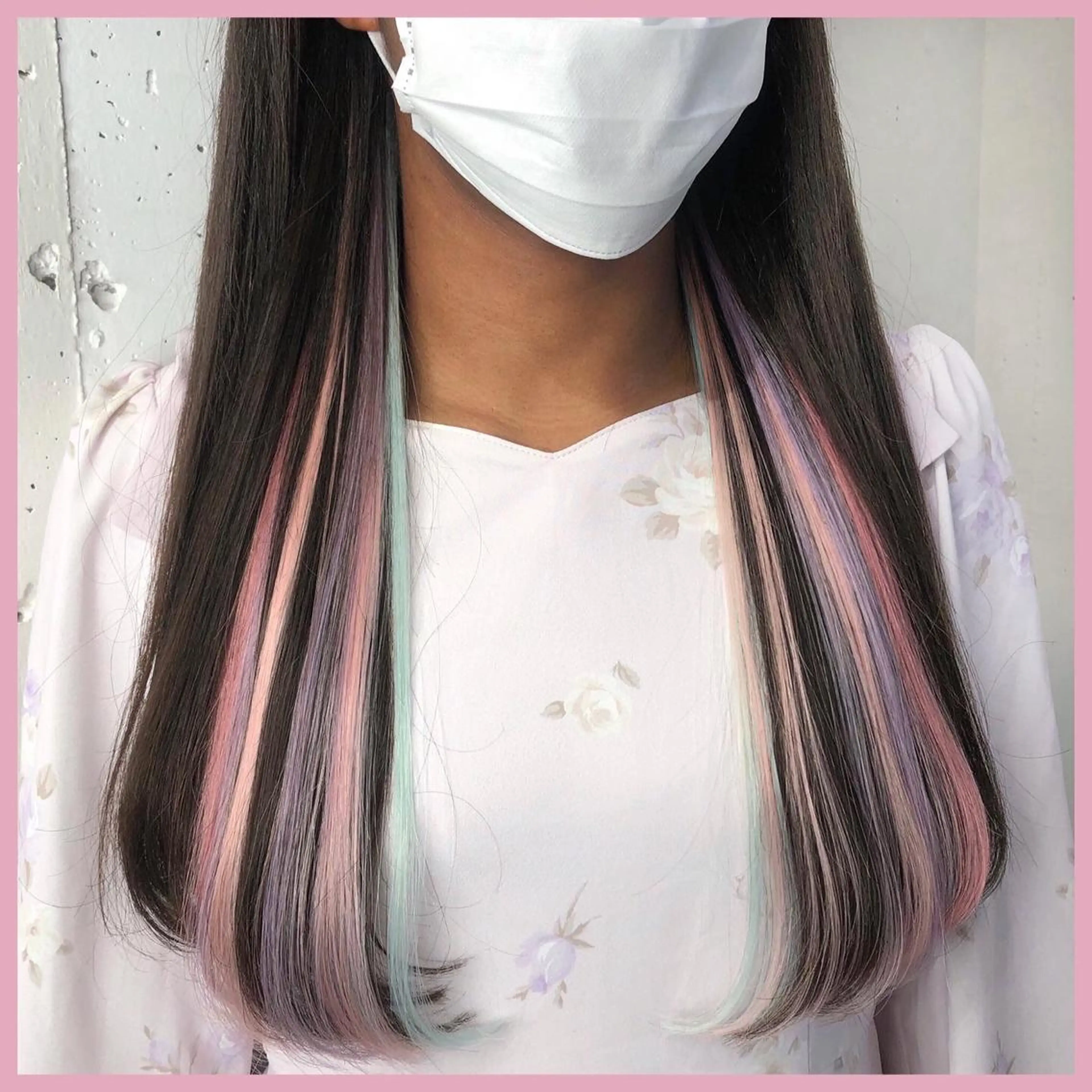 ロング カラー パーマ ヘアアレンジ 編み込みエクステ シールエクステ イヤリングカラー インナーカラー ユニコーンカラー 八巻 晴香のヘアスタイル