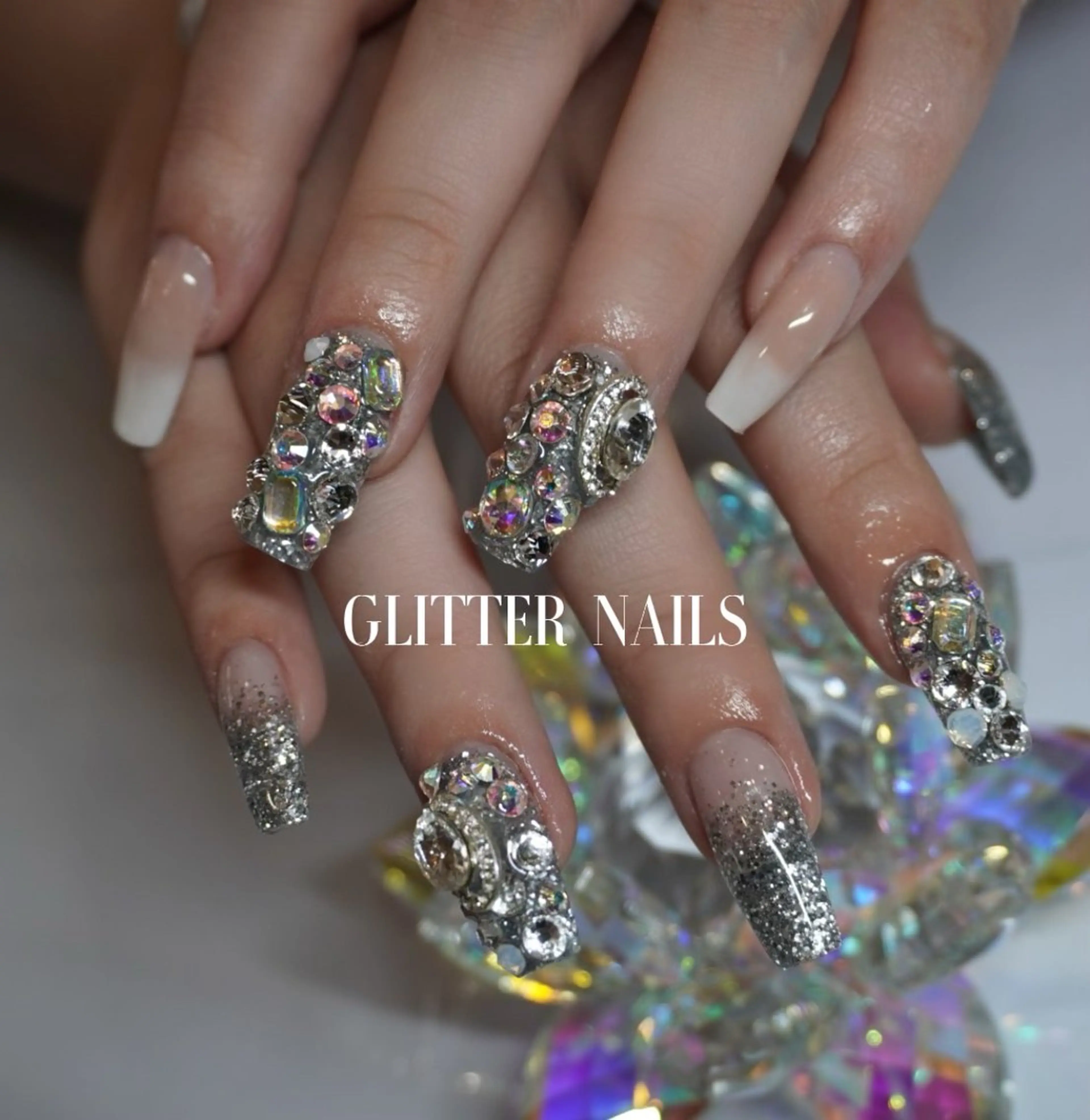 ネイル ハンドネイル glitter na ils AYAのネイルデザイン