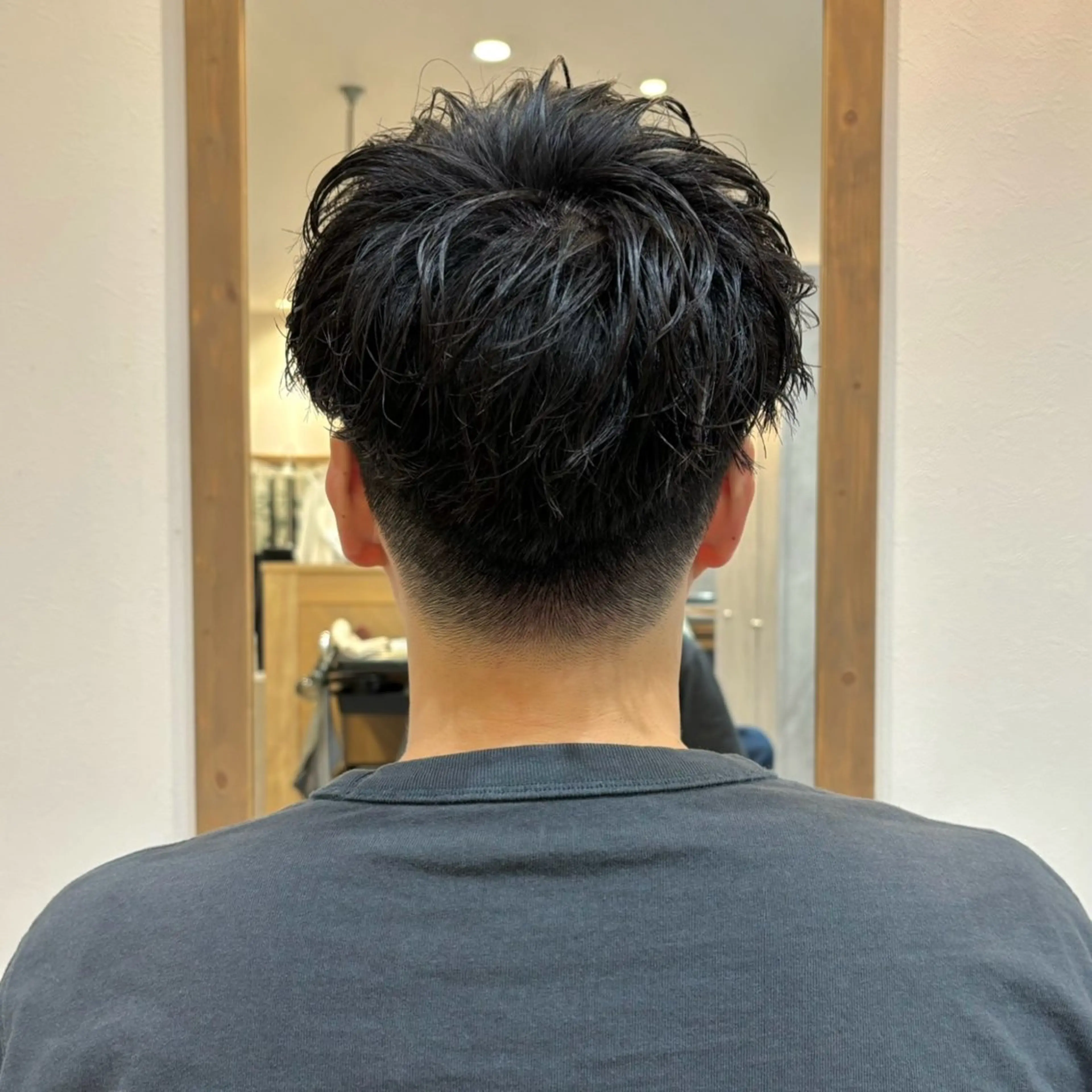 メンズ フェードカット メンズパーマ メンズショート スパイキーショート カット パーマ 【メンズショート 特化】村斎　伶次のヘアスタイル